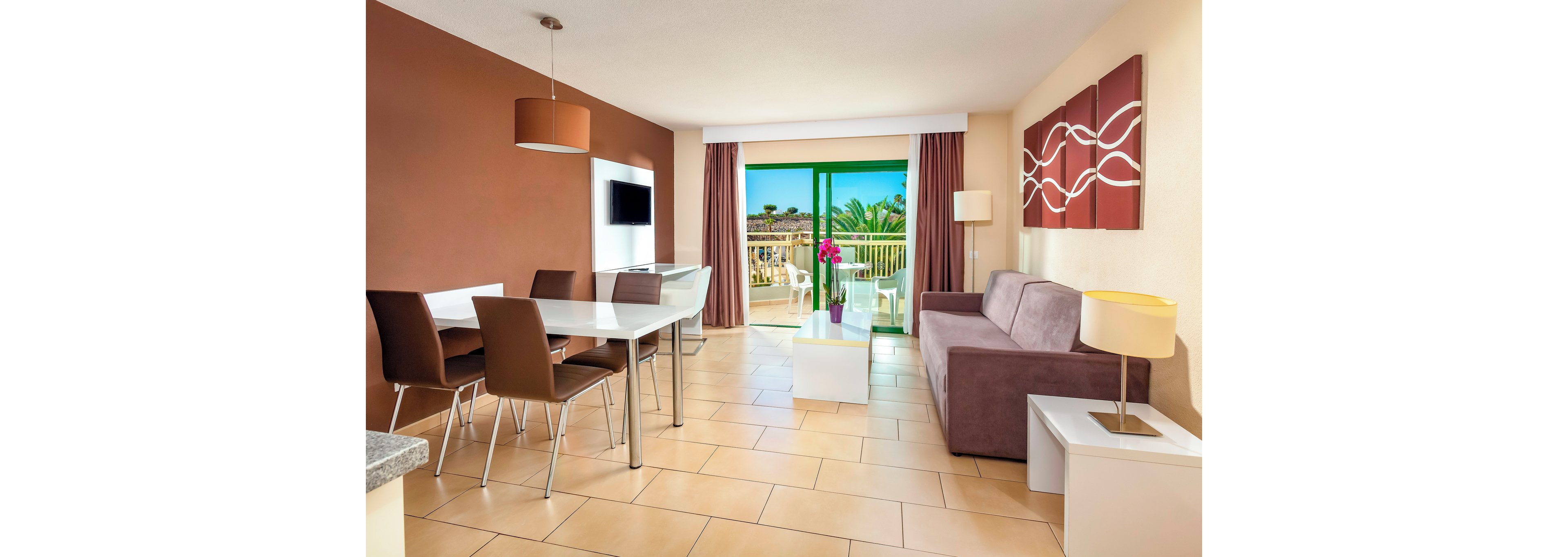 Playaolid Suites & Apartments & Siam Park Waterpark