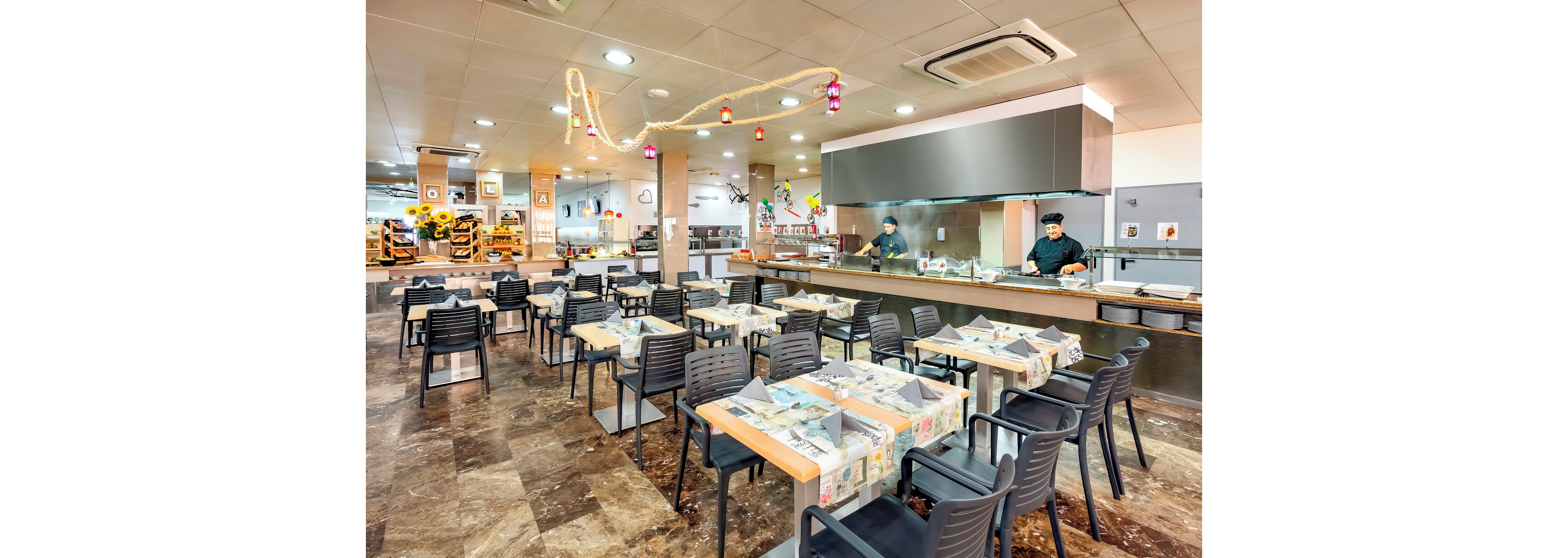 Playaolid Suites & Apartments & Siam Park Waterpark