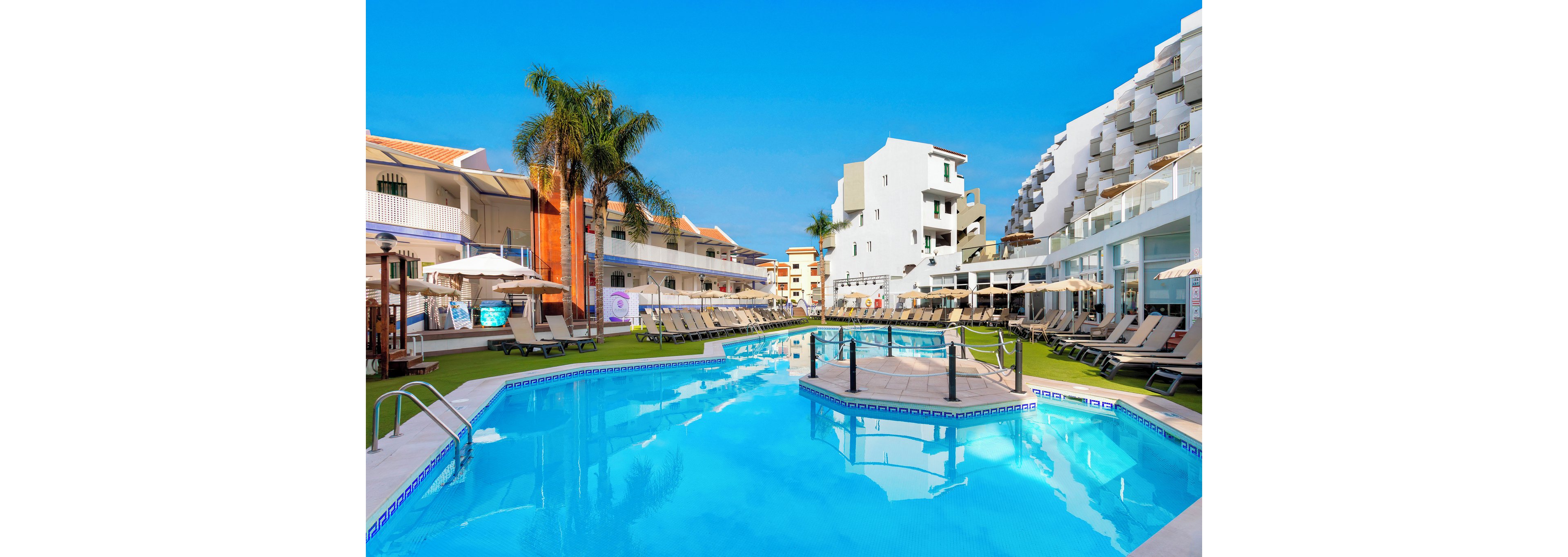 Playaolid Suites & Apartments & Siam Park Waterpark