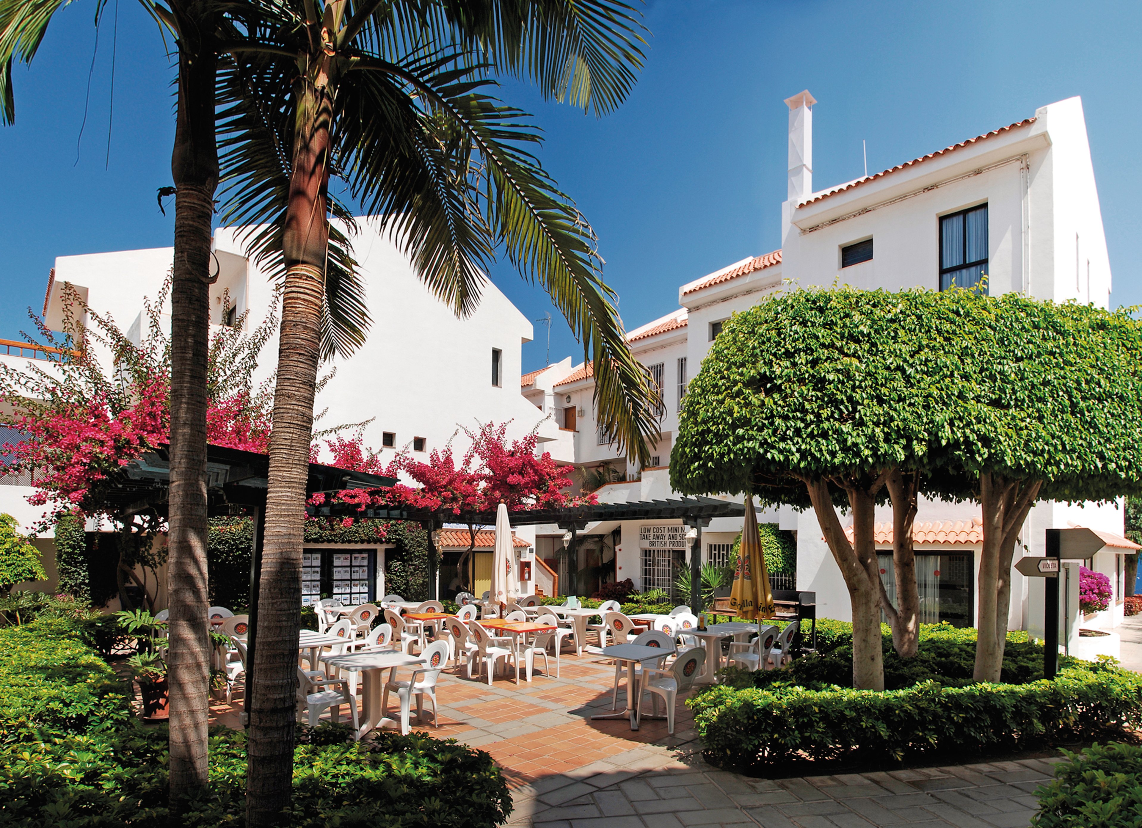 HG Cristian Sur Apartments