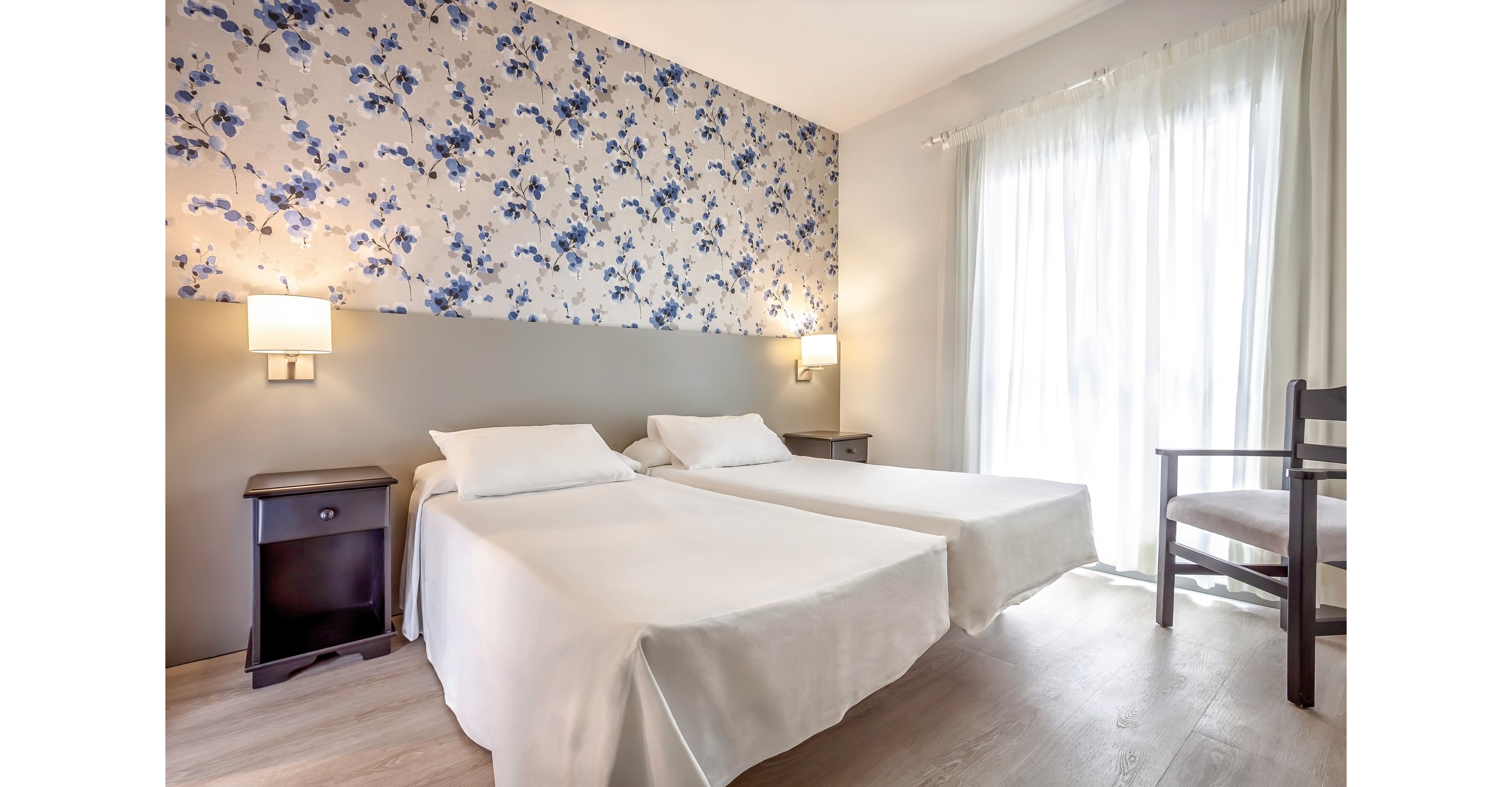 HG Cristian Sur Apartments