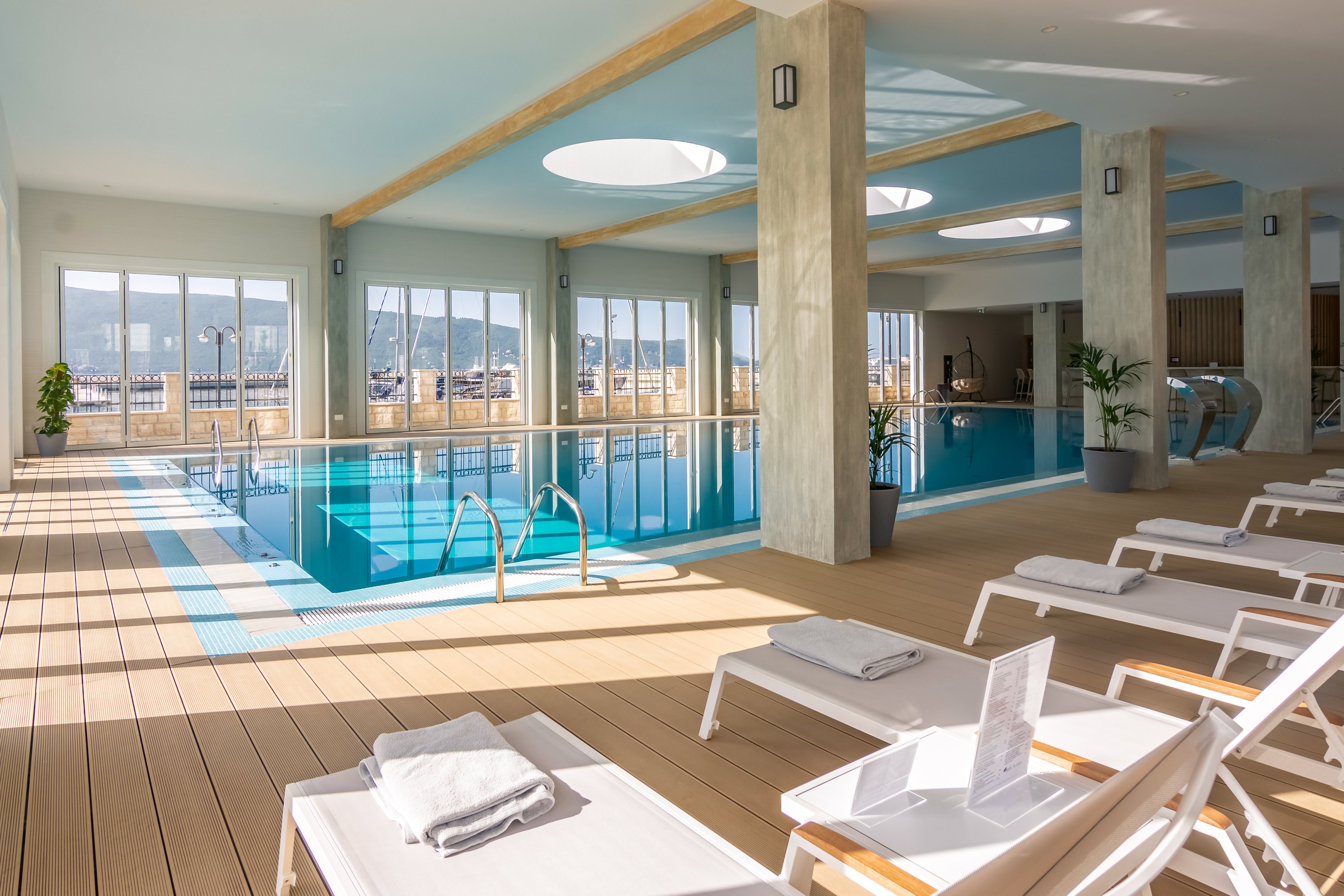 Lazure Hotel & Marina.