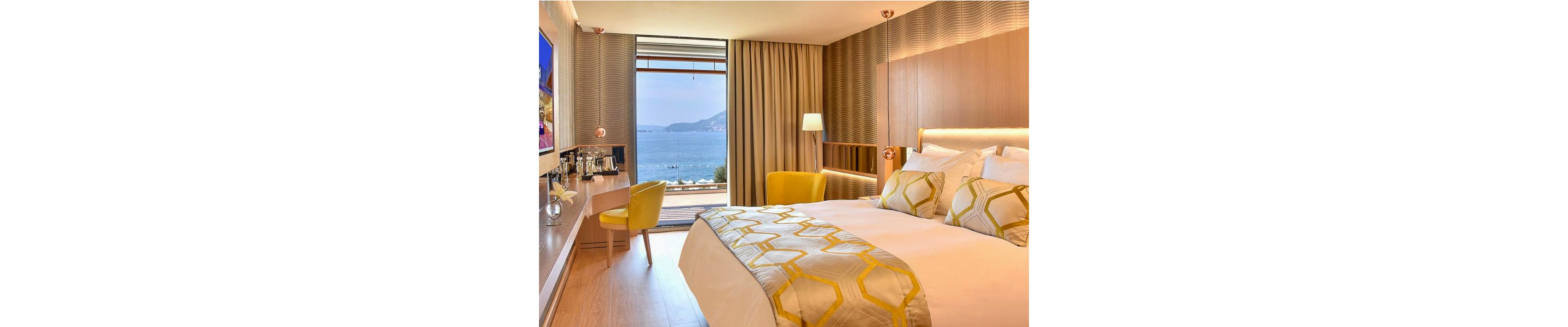 Maestral Resort & Casino