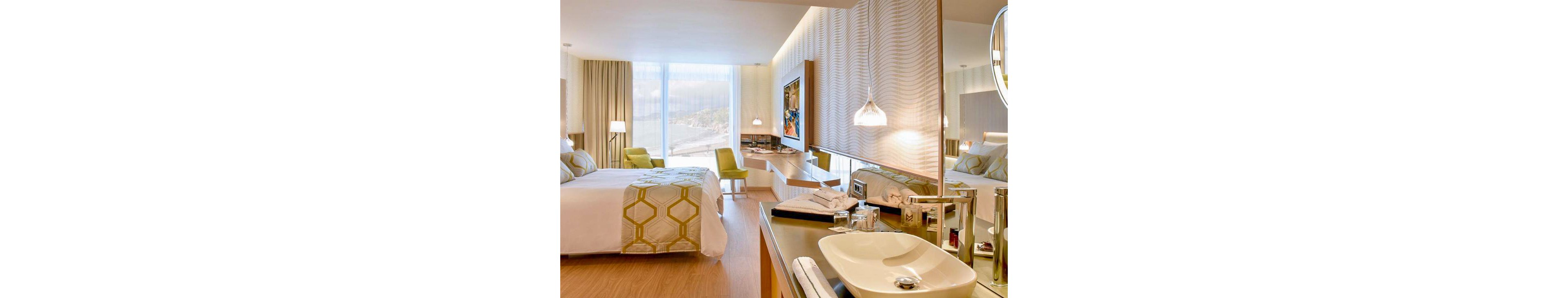 Maestral Resort & Casino