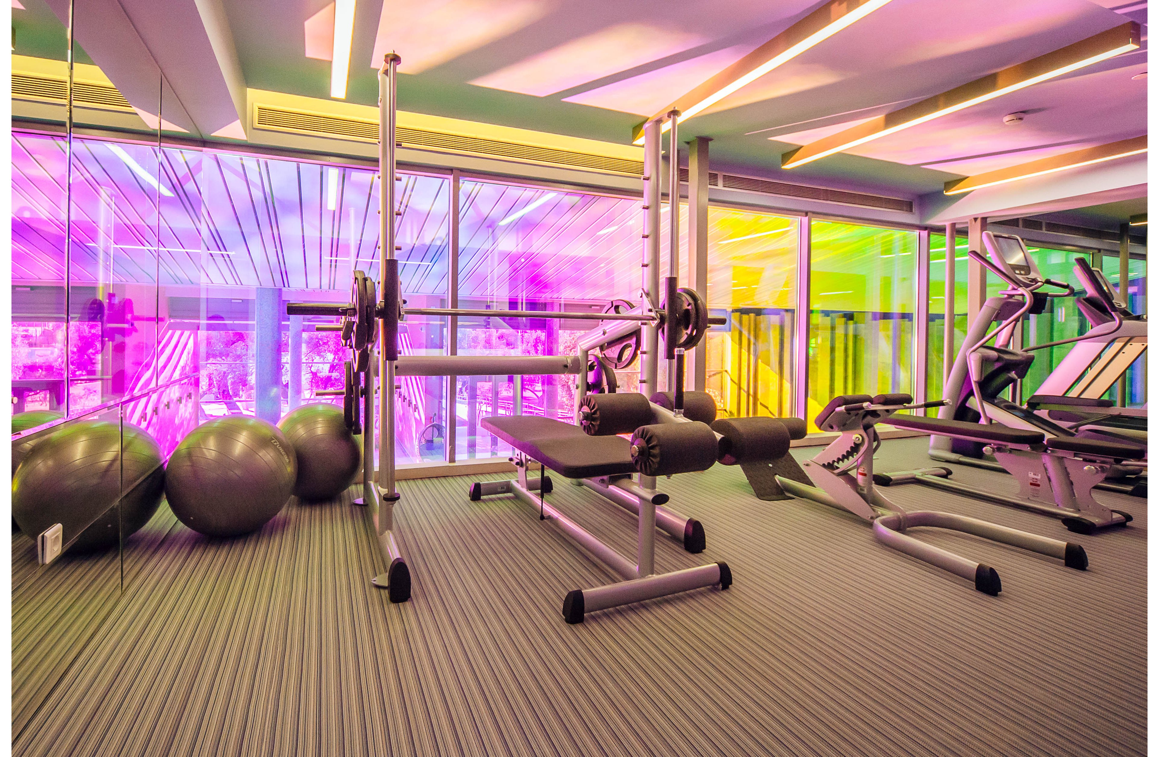 Maestral Resort & Casino