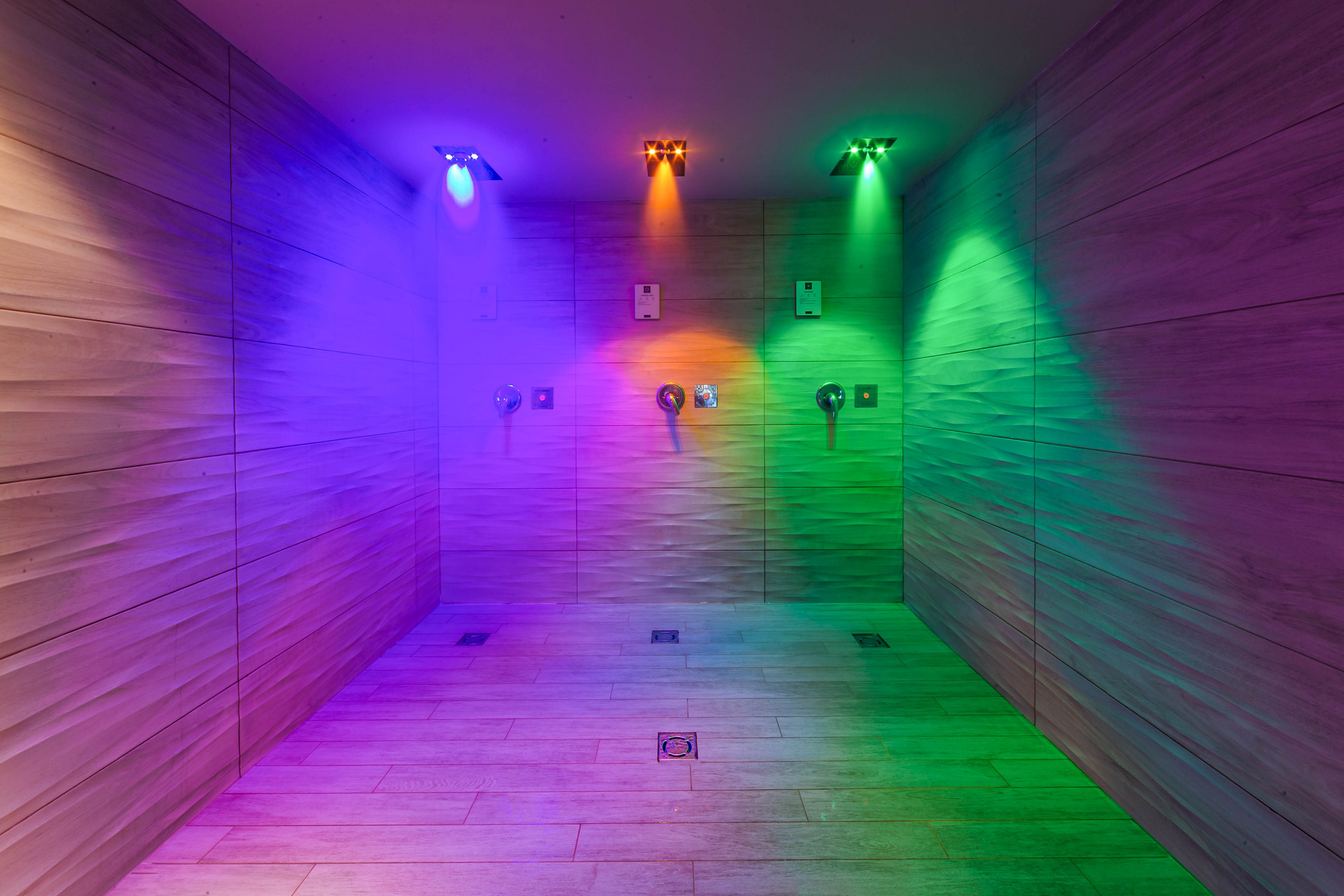 Maestral Resort & Casino