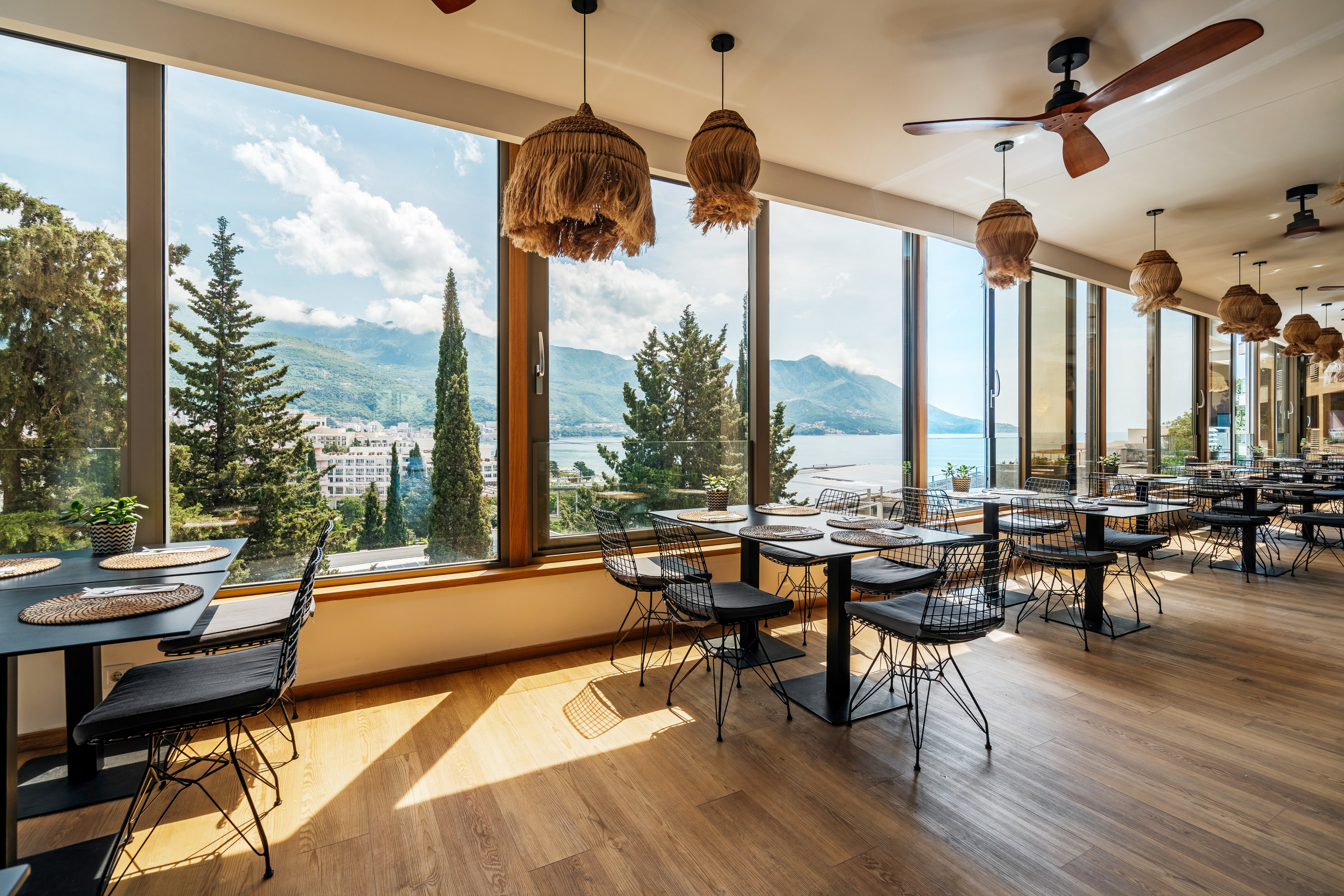 Harmonia Hotel by Dukley.