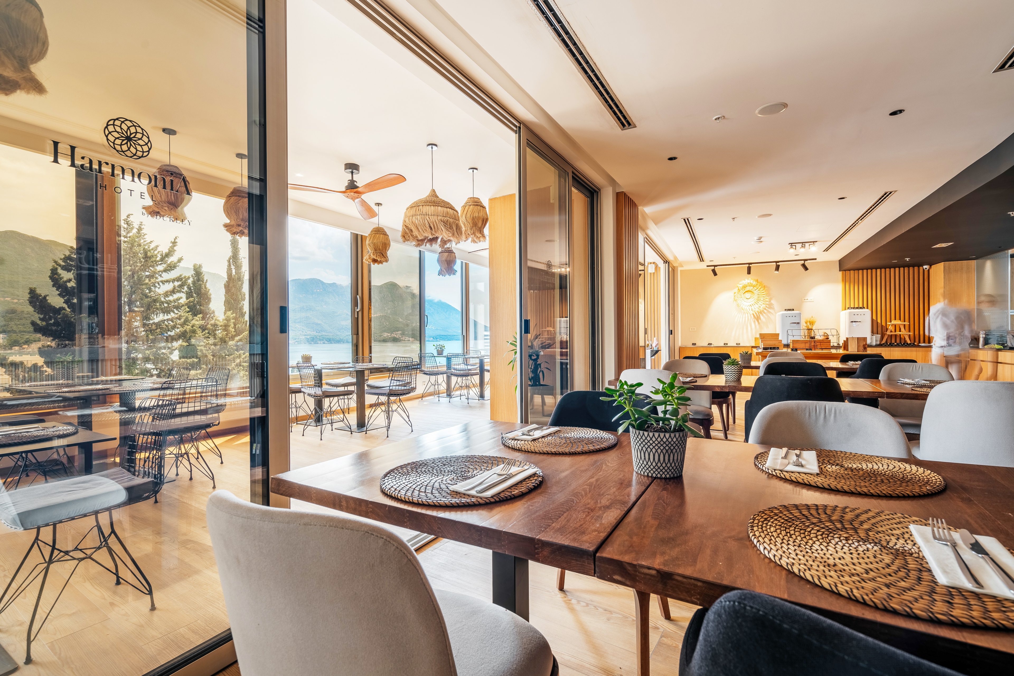 Harmonia Hotel by Dukley.