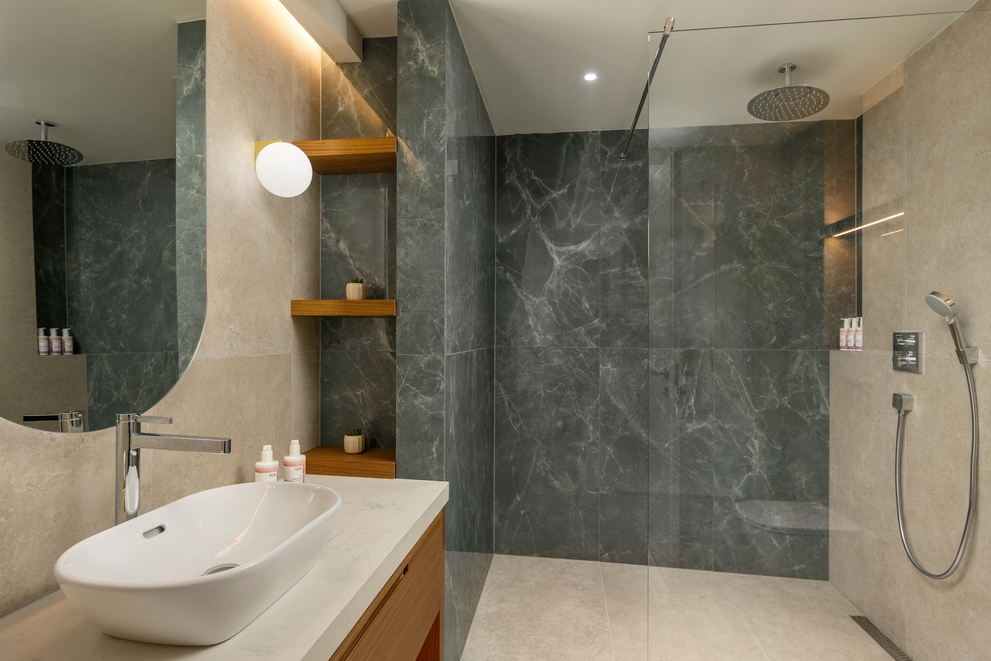 Movenpick Hotel Teuta Kotor Bay