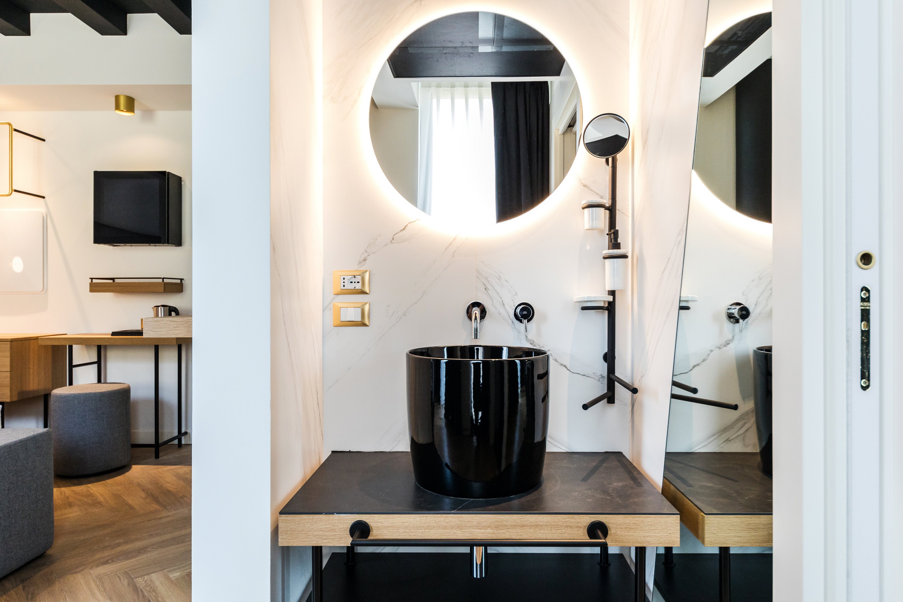 MaisonMe Boutique Hotel