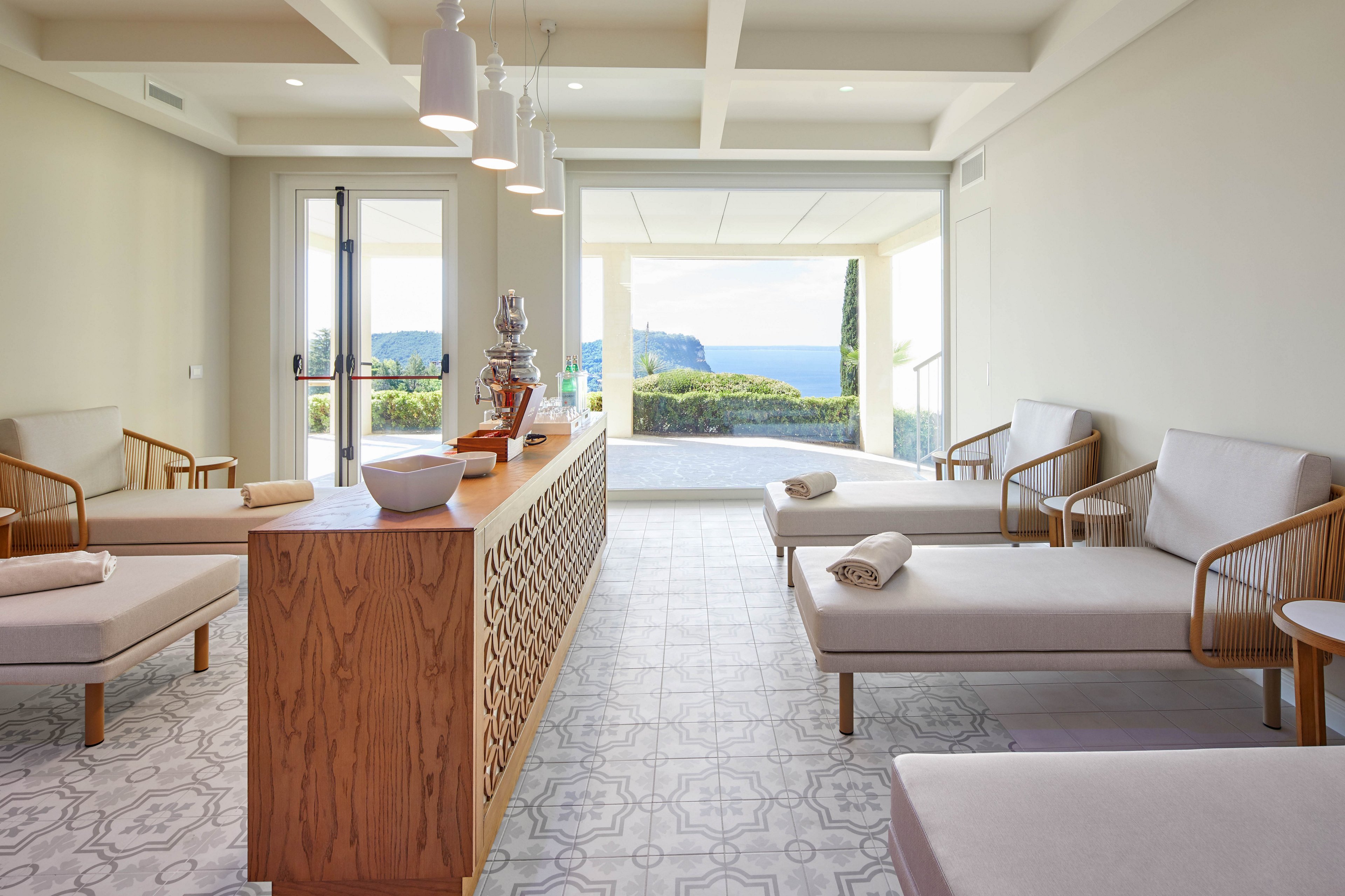 Madrigale Panoramic Lifestyle Hotel