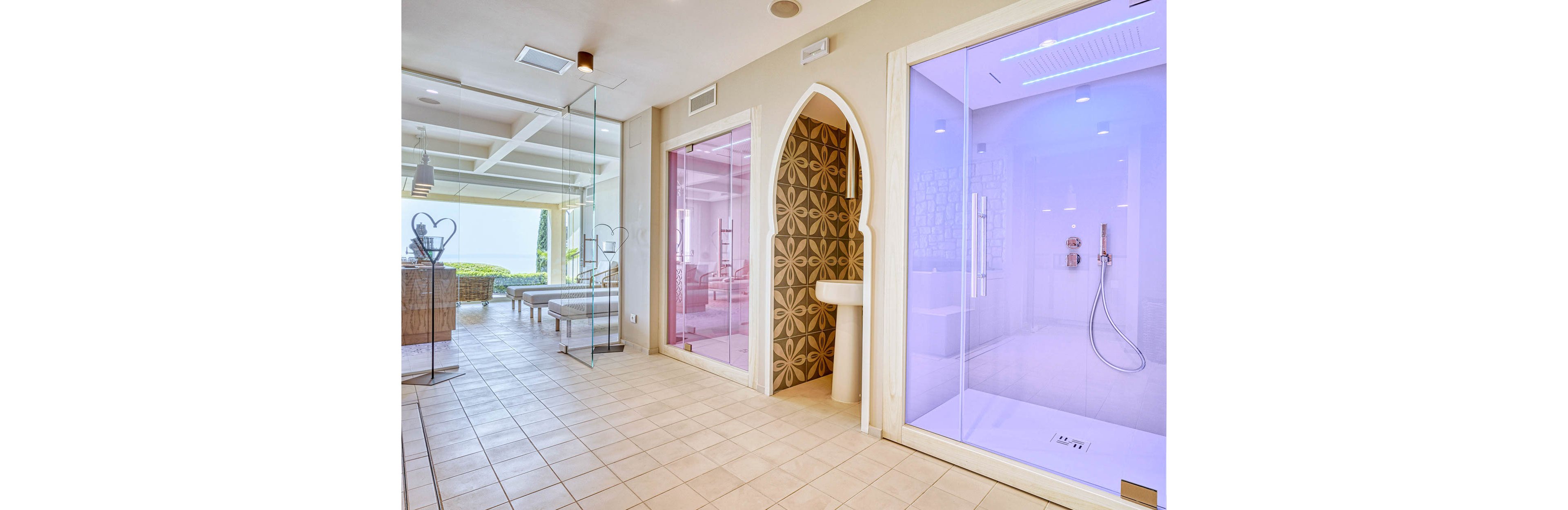 Madrigale Panoramic Lifestyle Hotel