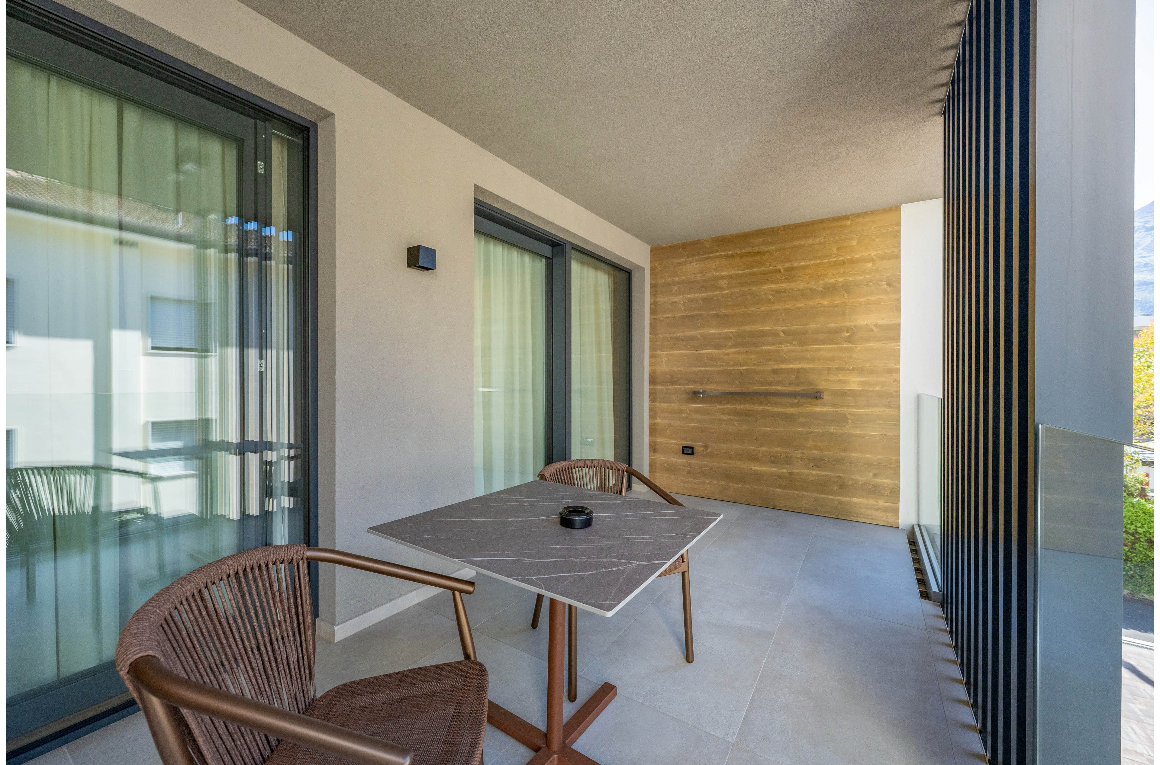 Etra Suites & Apartments
