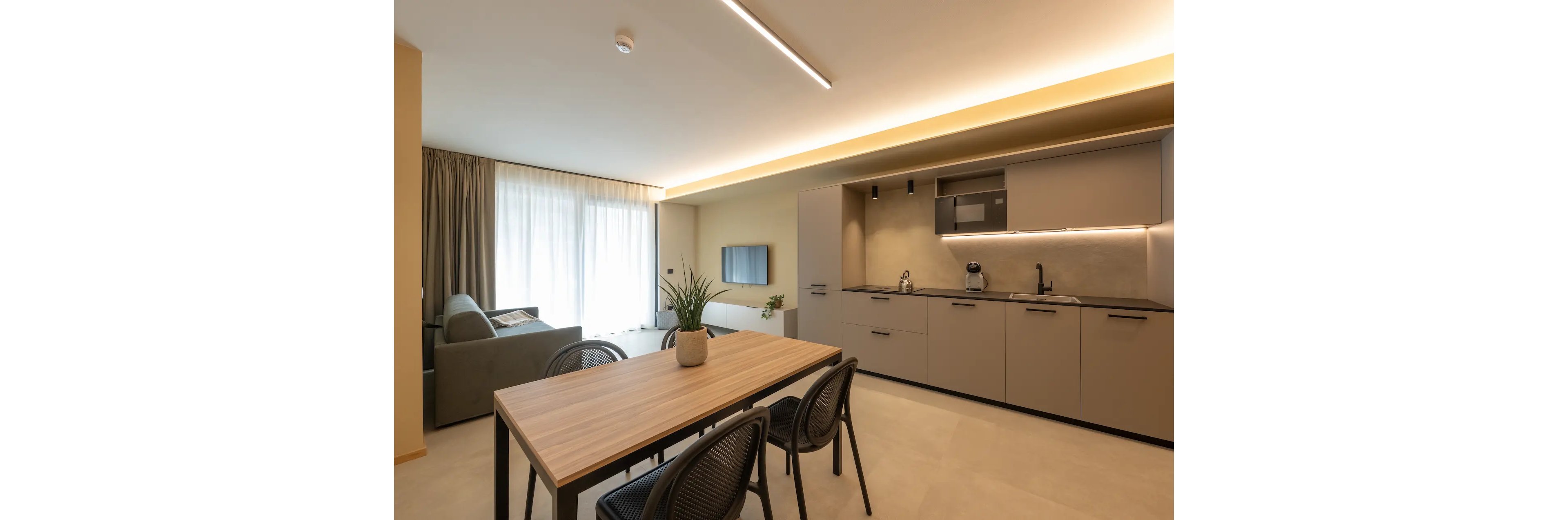 Etra Suites & Apartments