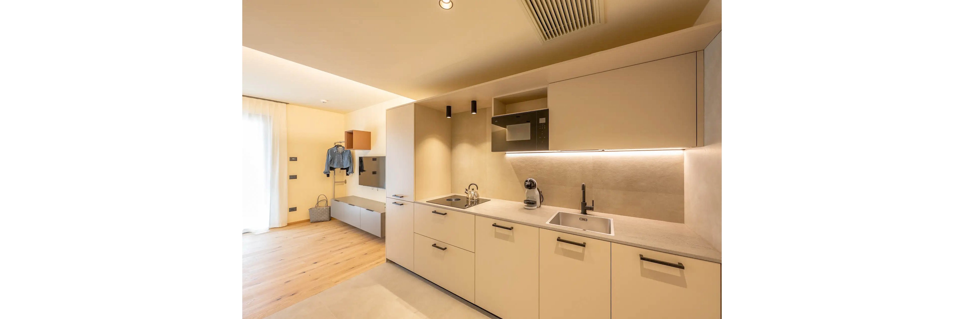 Etra Suites & Apartments