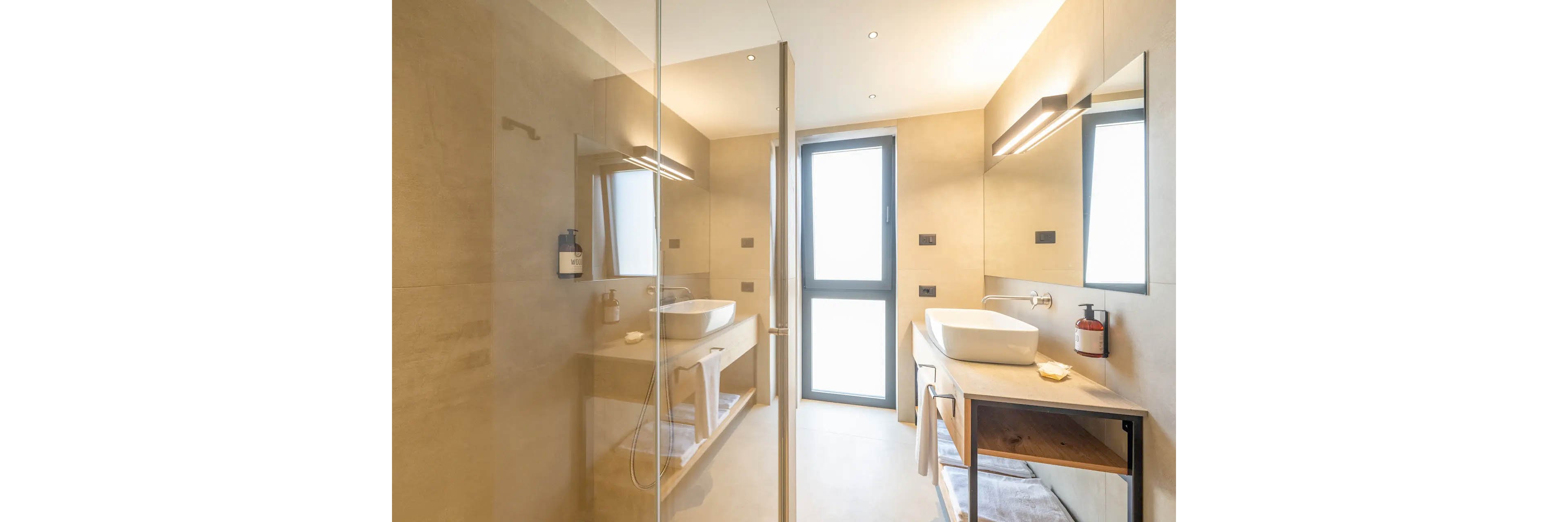 Etra Suites & Apartments