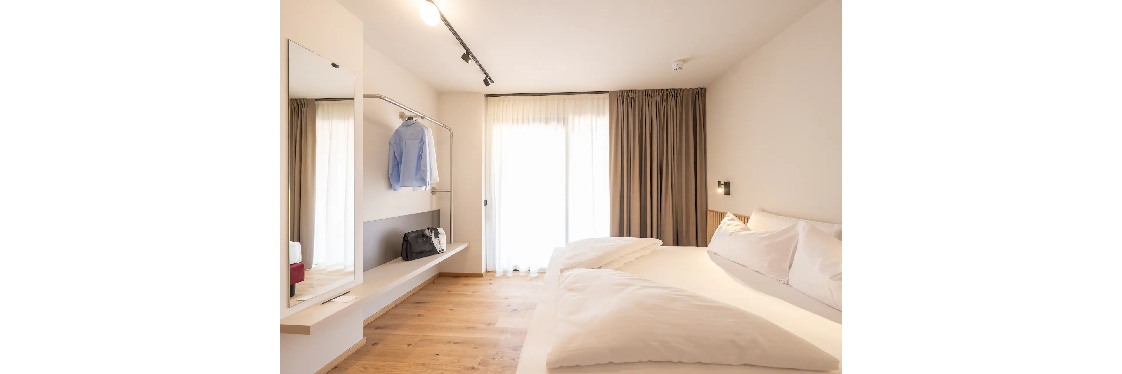 Etra Suites & Apartments