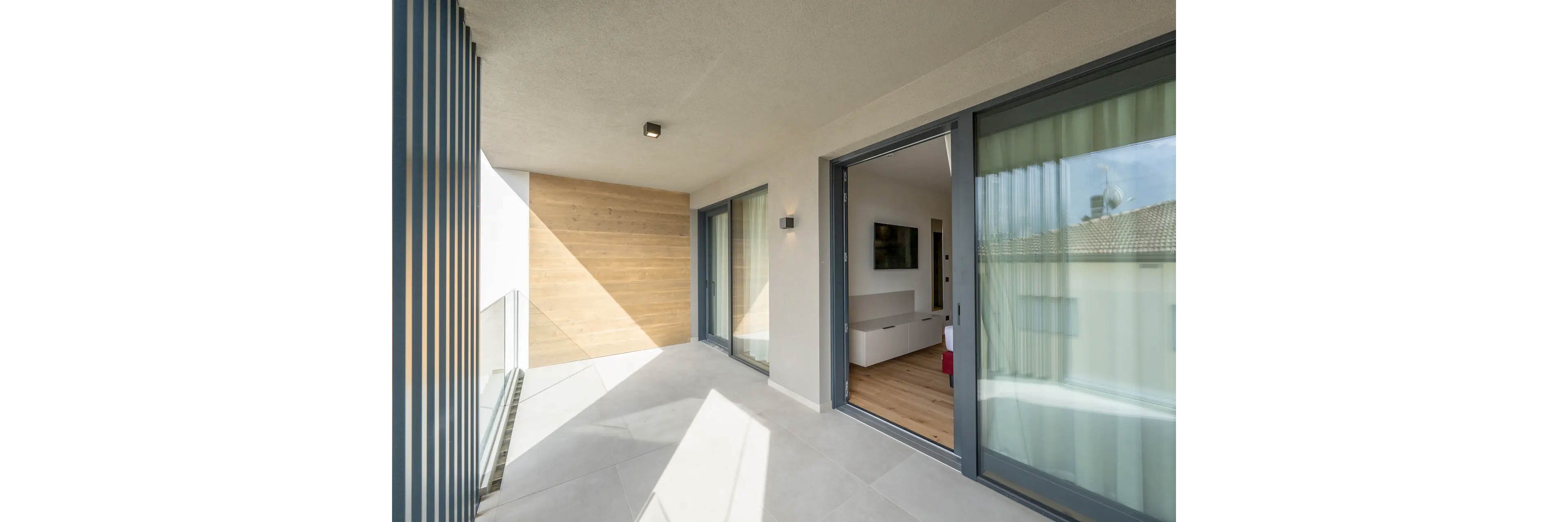 Etra Suites & Apartments