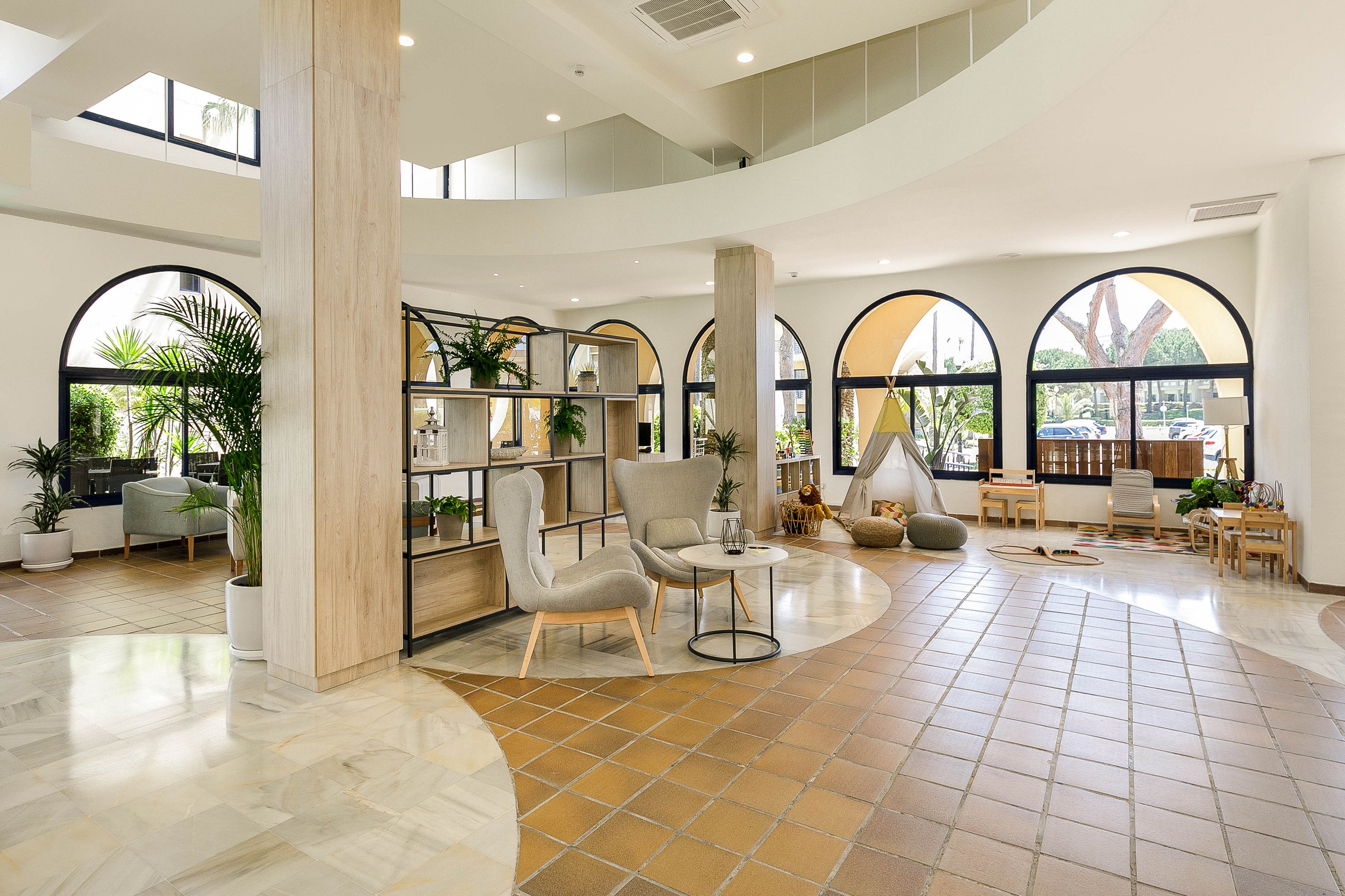 Sol Sancti Petri Apartments