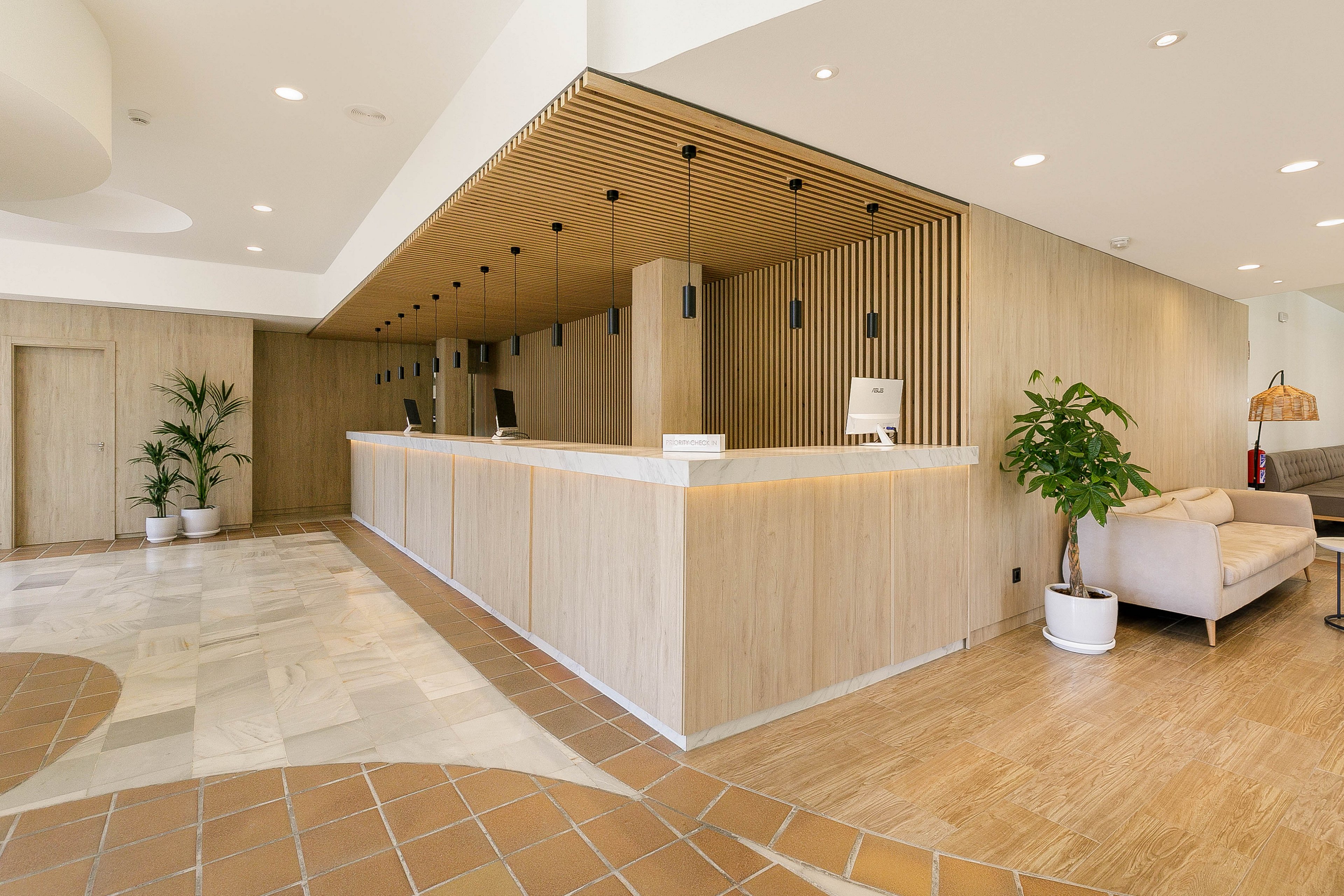 Sol Sancti Petri Apartments