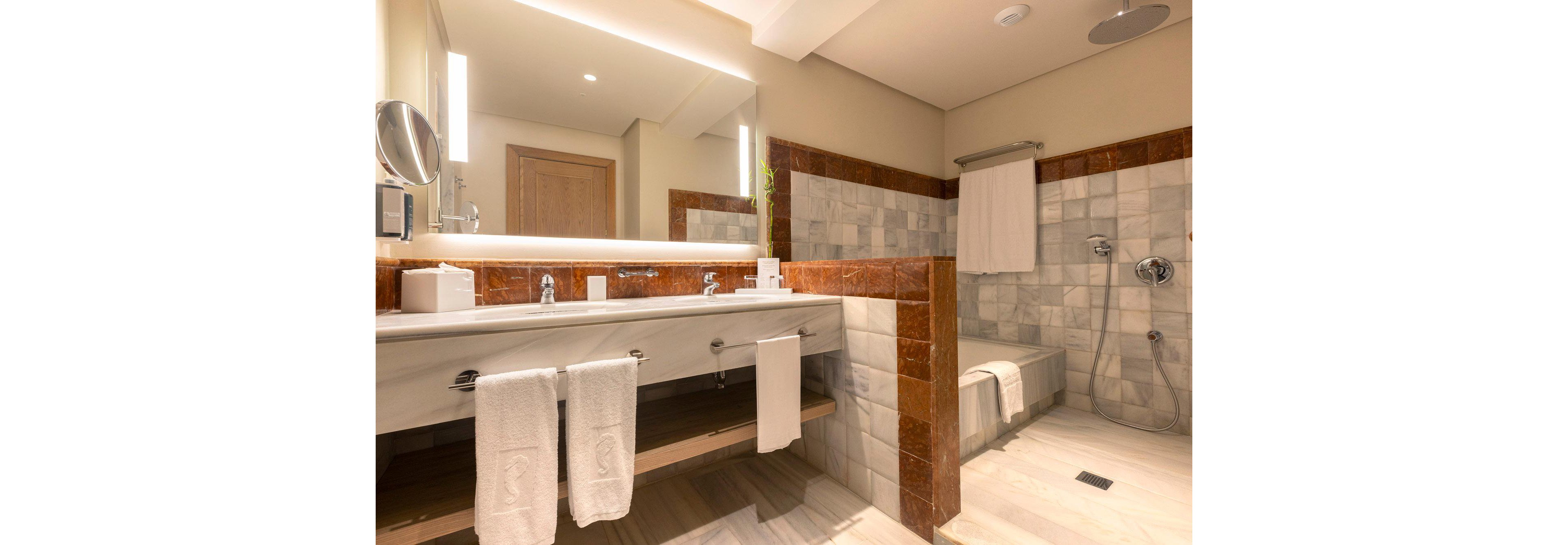 Hipotels Barrosa Palace & Spa