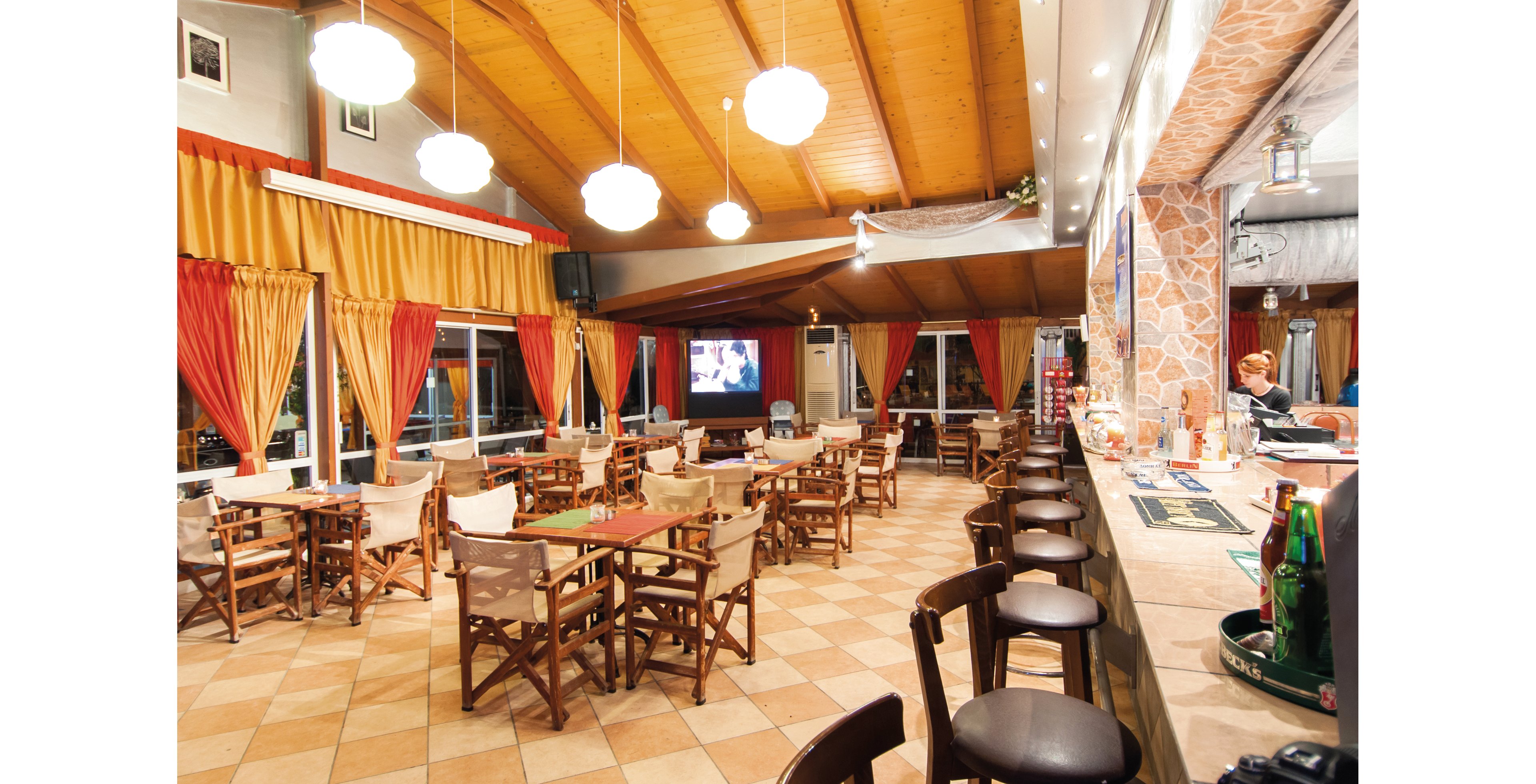 Panorama Studios & Apartments