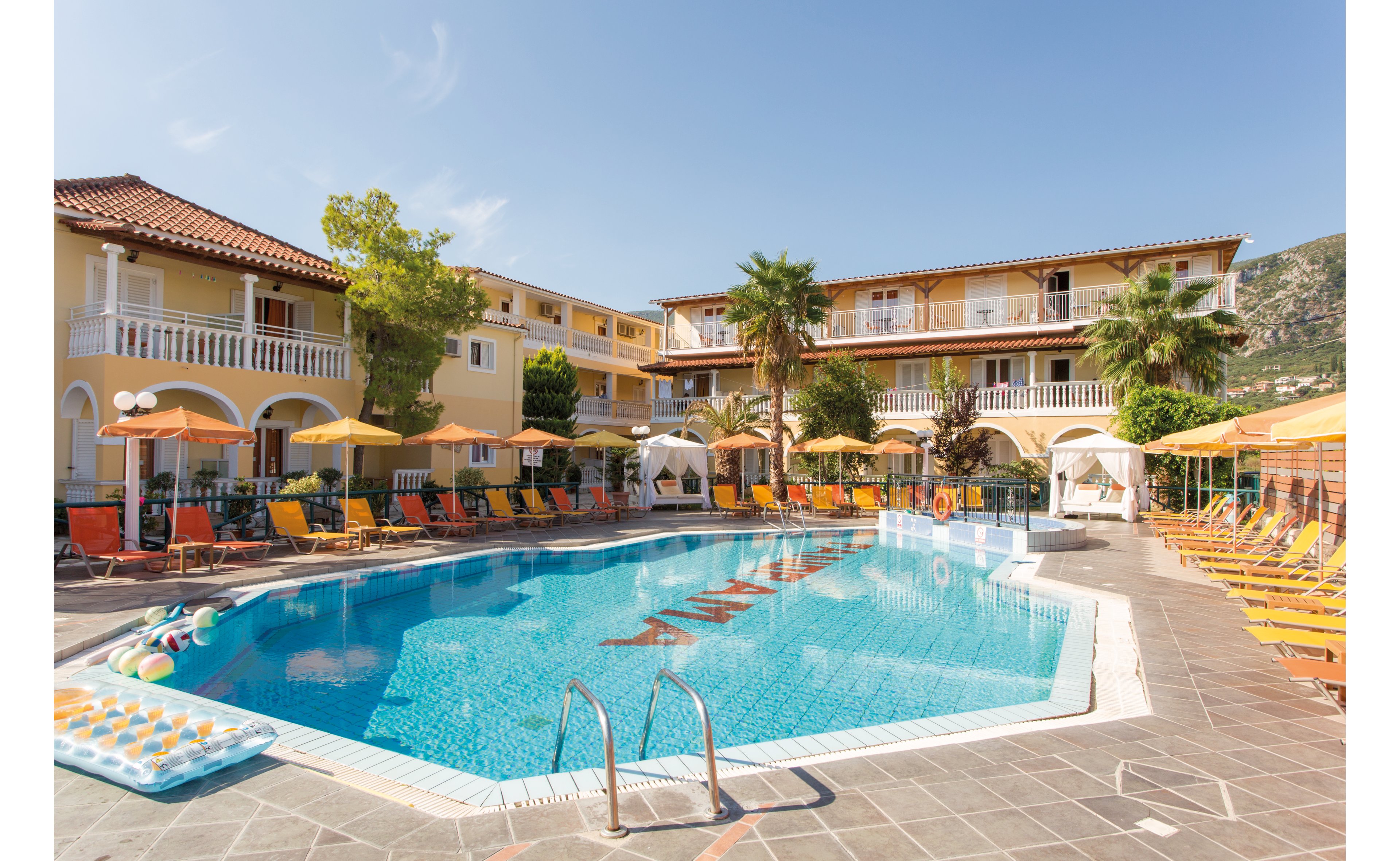 Panorama Studios & Apartments