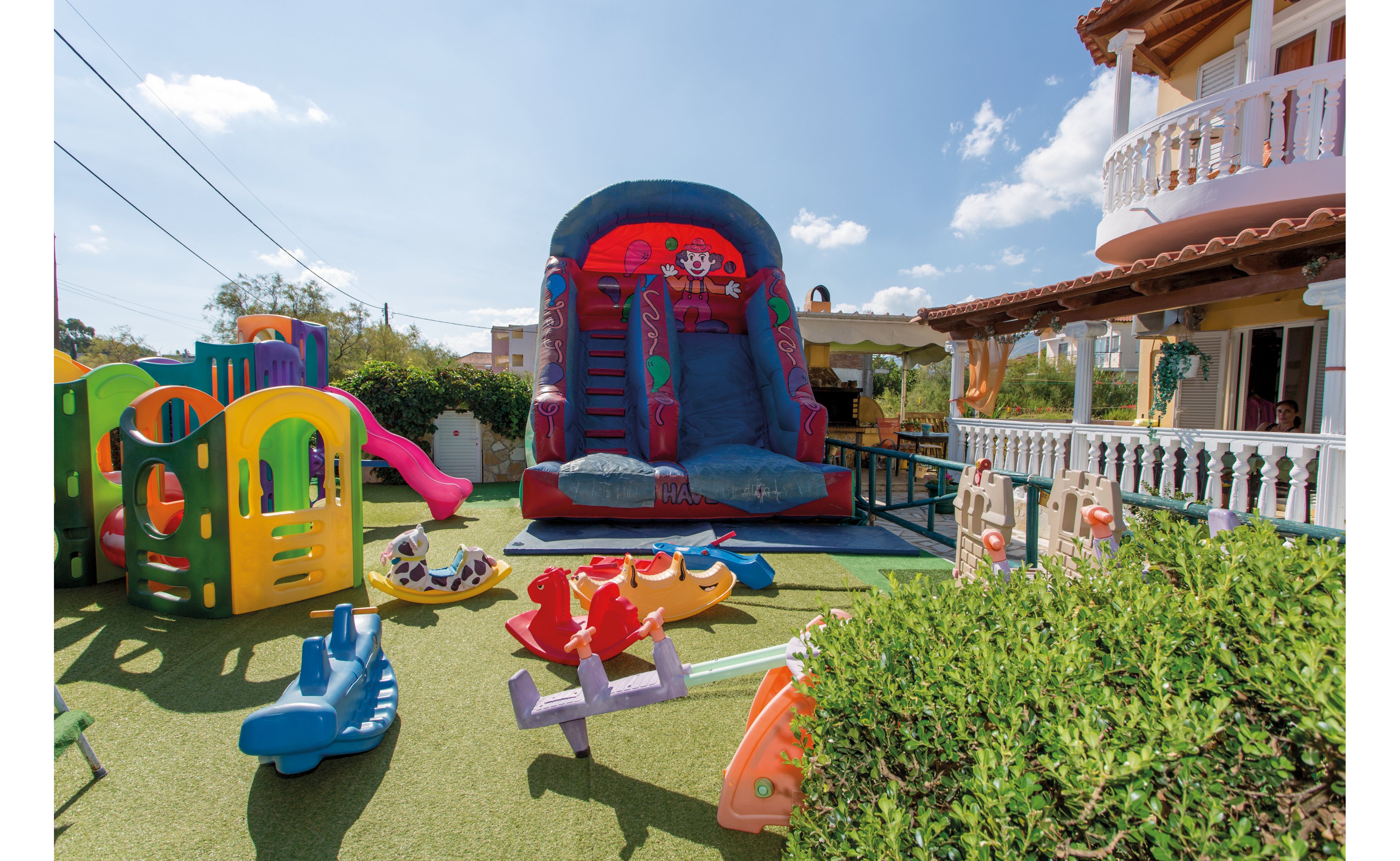 Panorama Studios & Apartments