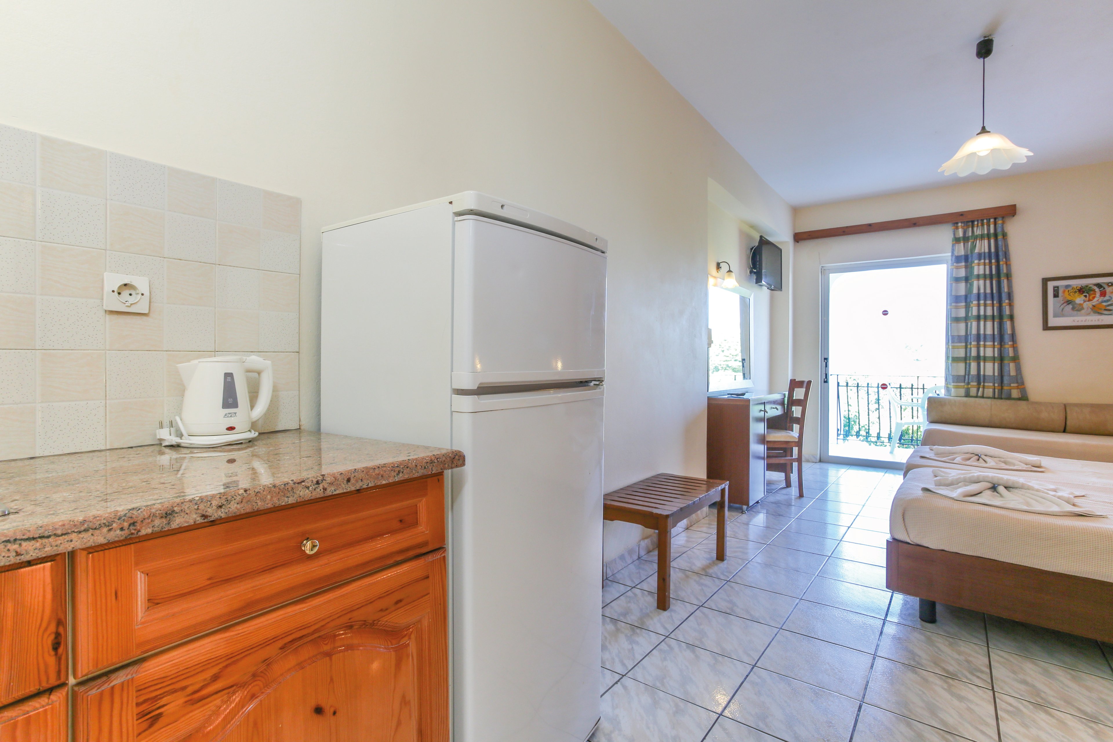 Village Inn Studios and Family Apartments