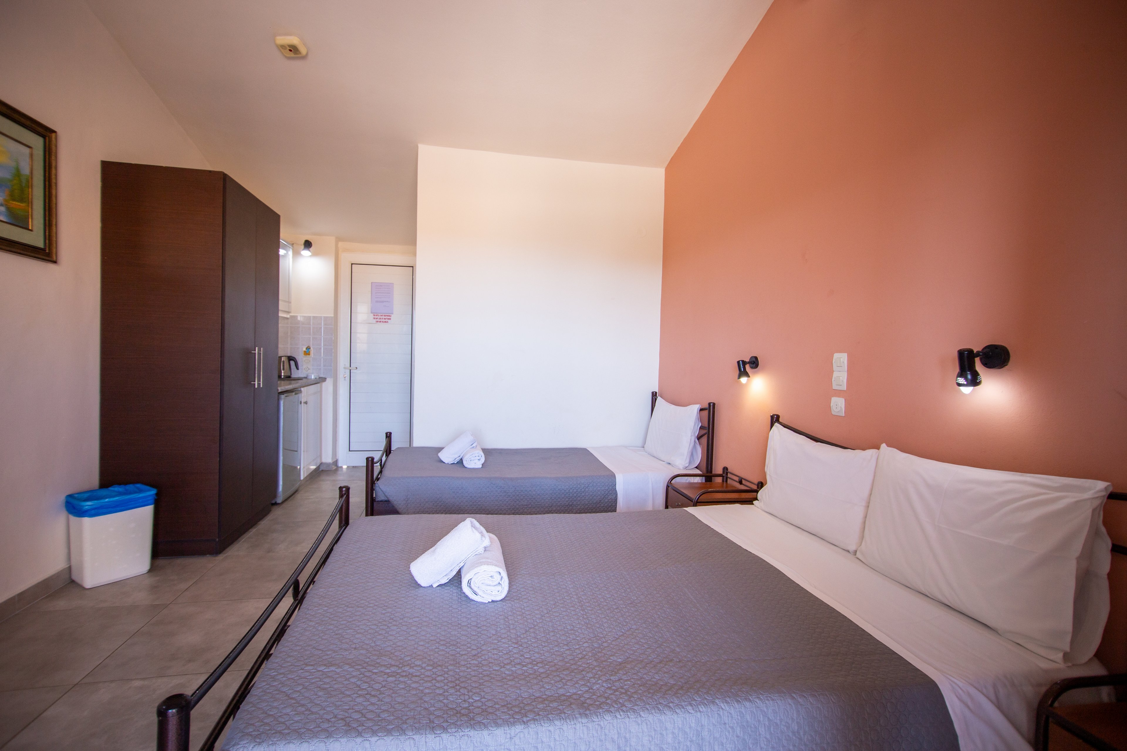 Maria Studios & Apartments