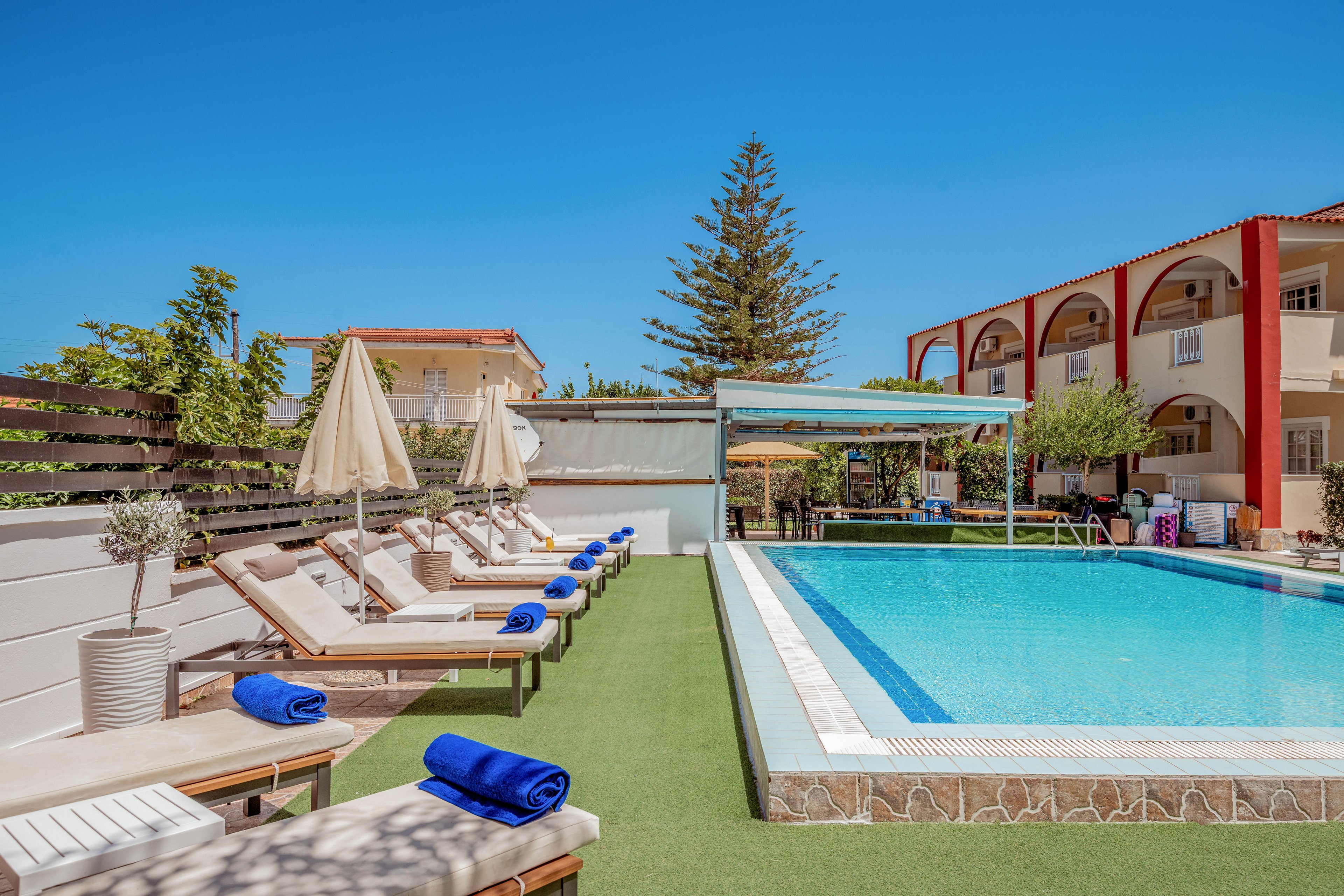 Oscar Villa and Studios