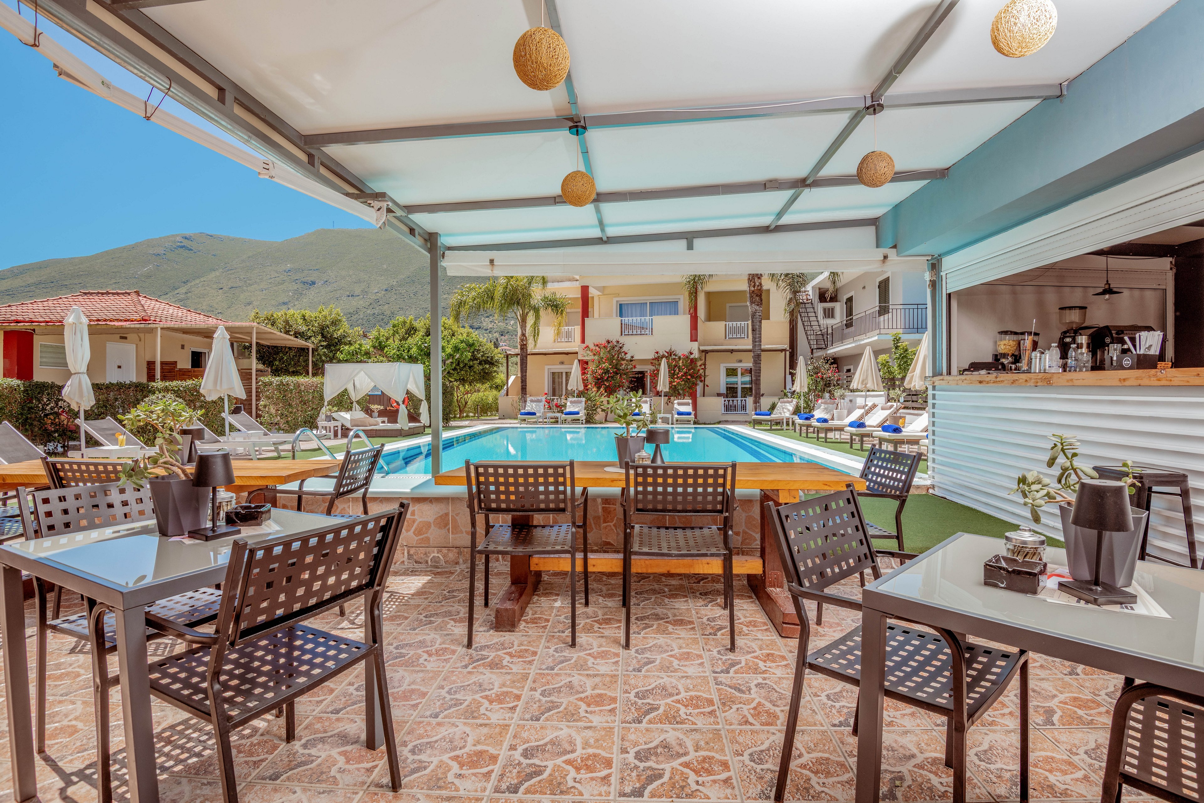 Oscar Villa and Studios