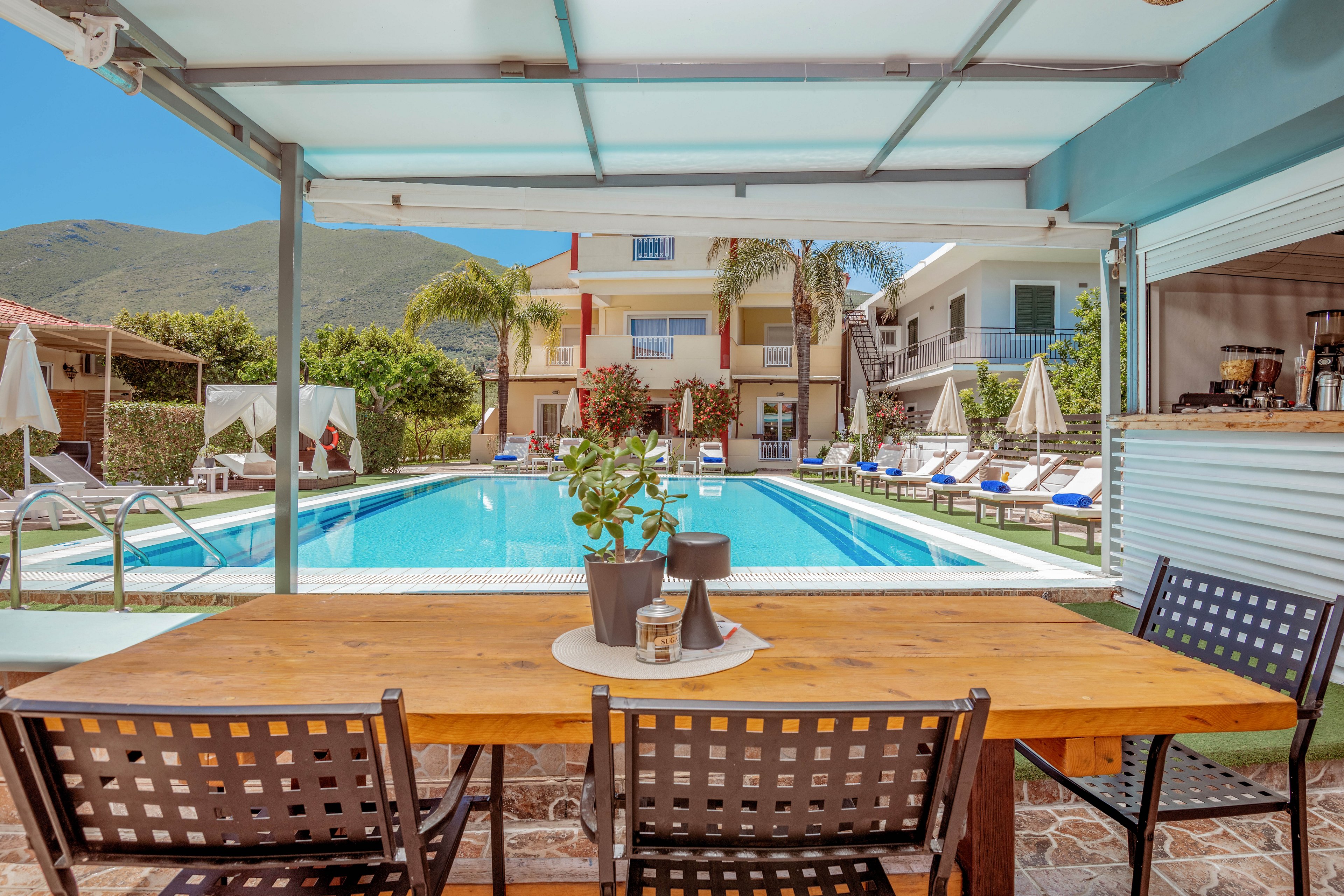 Oscar Villa and Studios