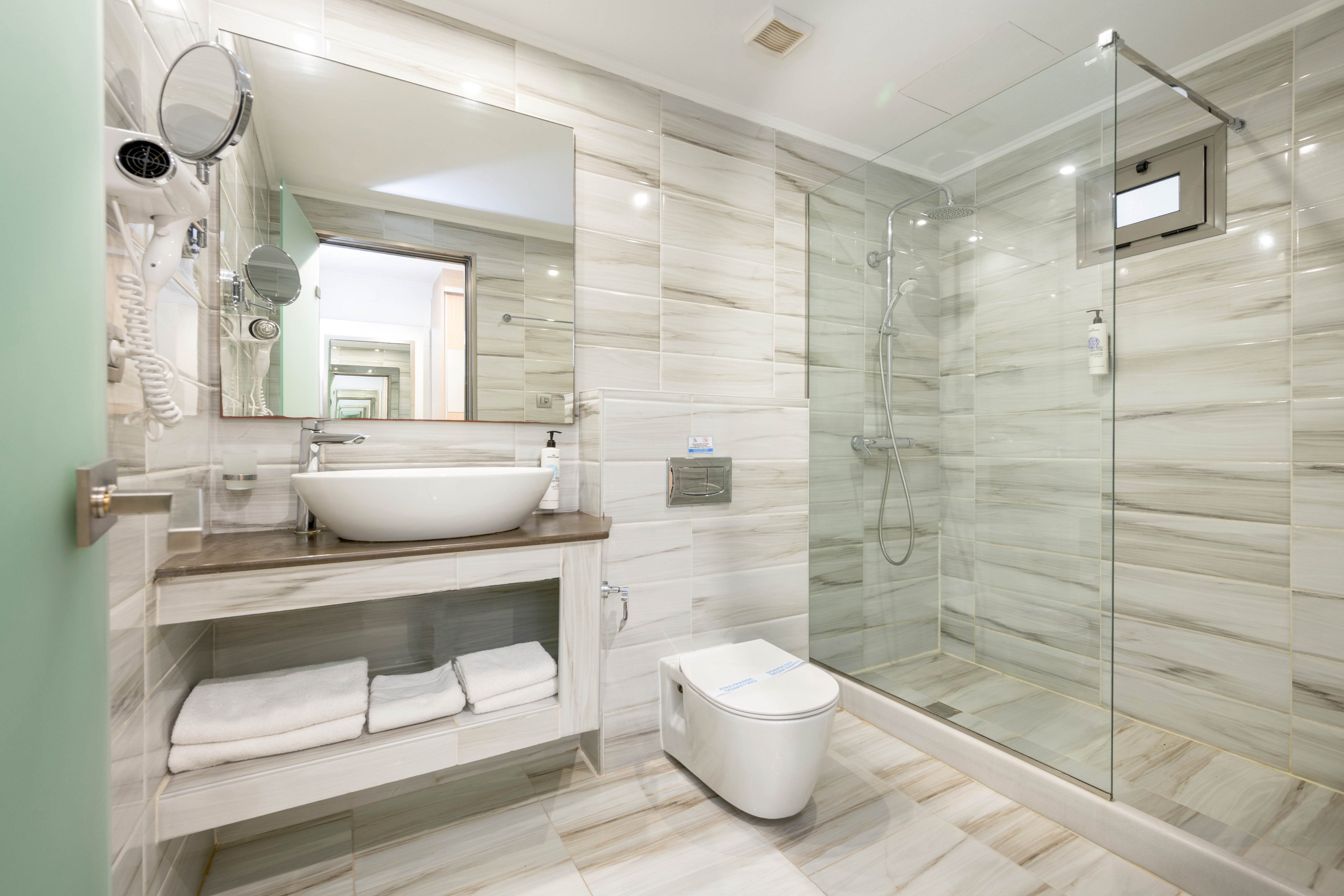 Karras Grande Resort