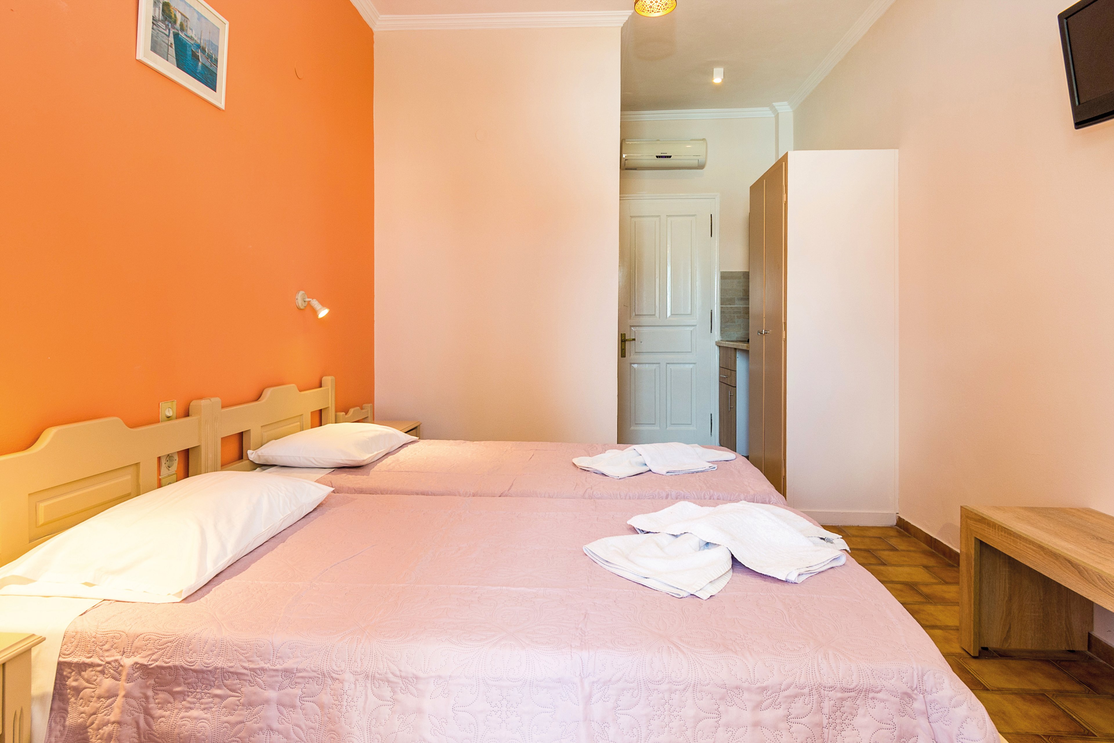 The Chill Inn formerly Pythari Studios