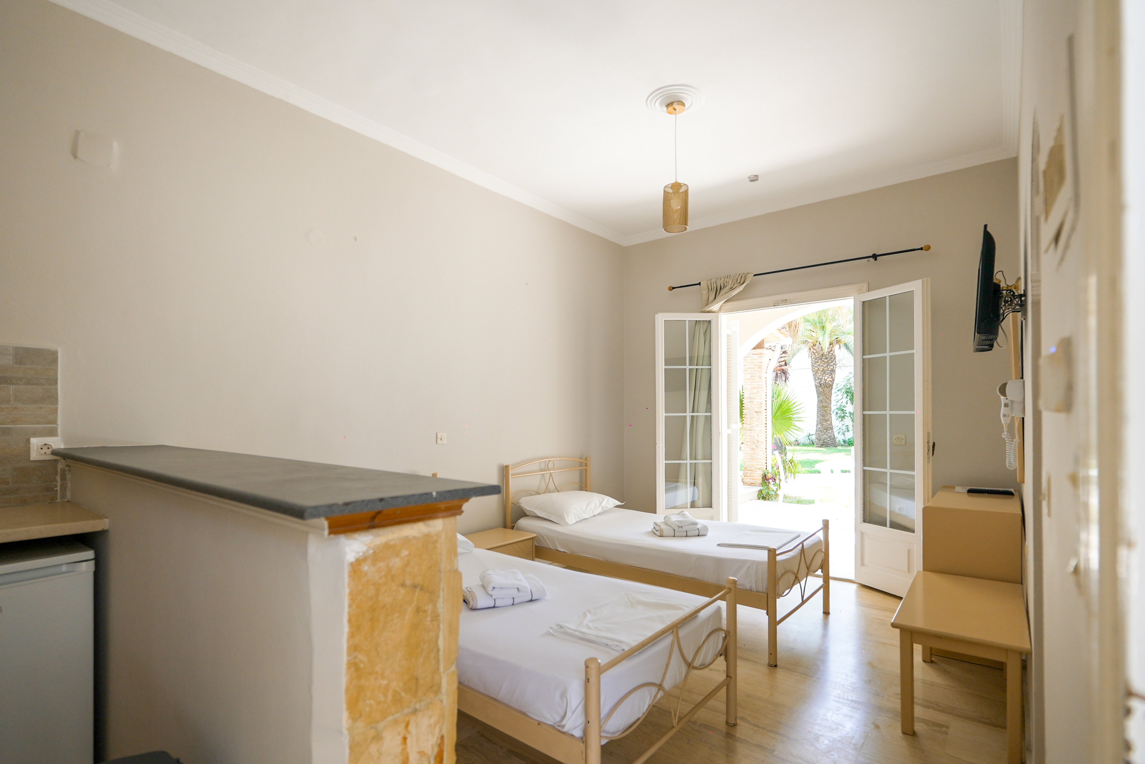 The Chill Inn formerly Pythari Studios