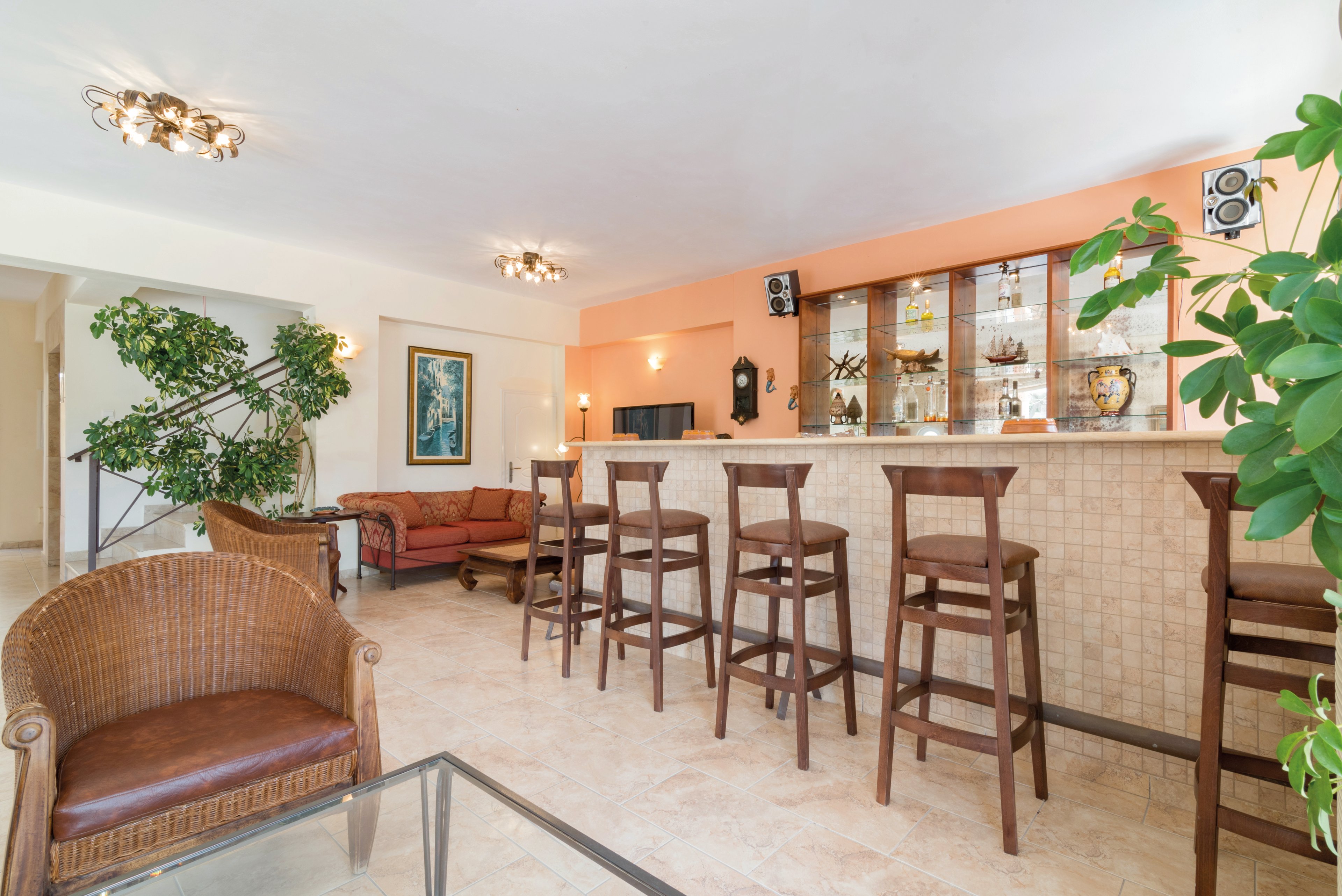 La Sirena Apartments