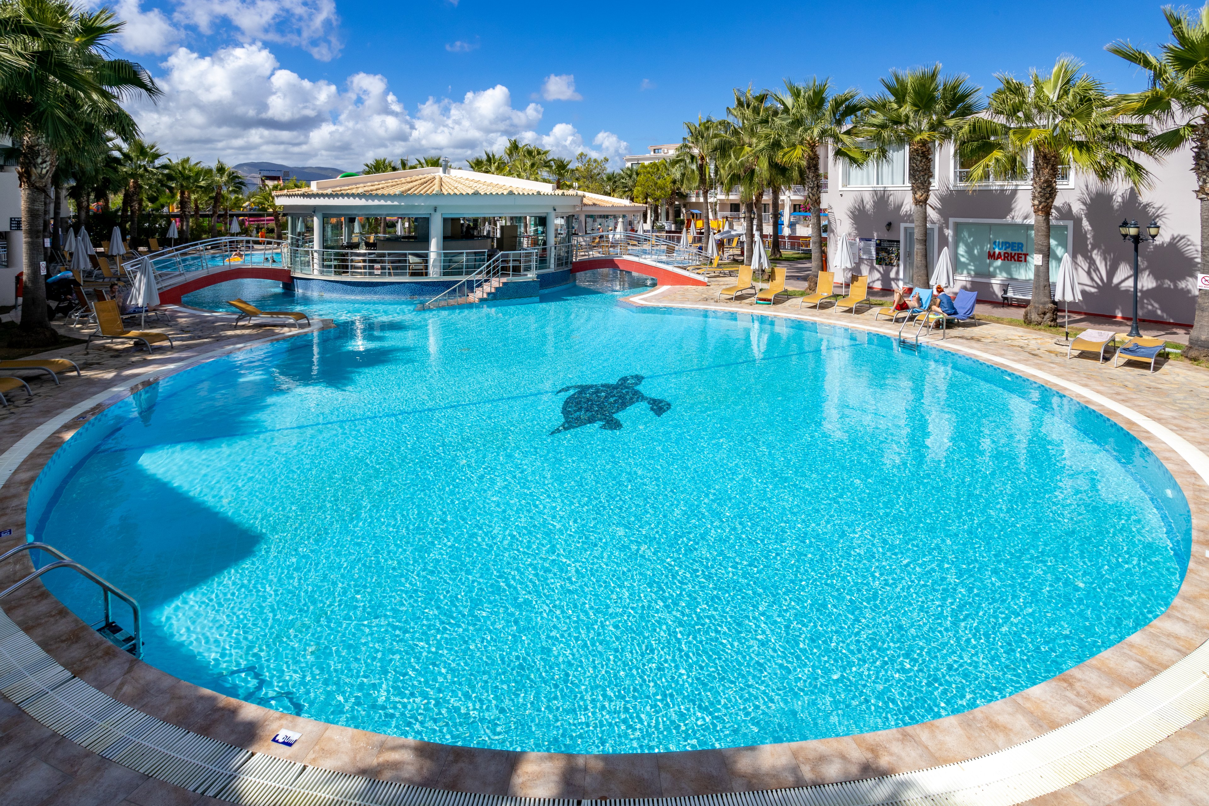 Caretta Beach Resort & Waterpark