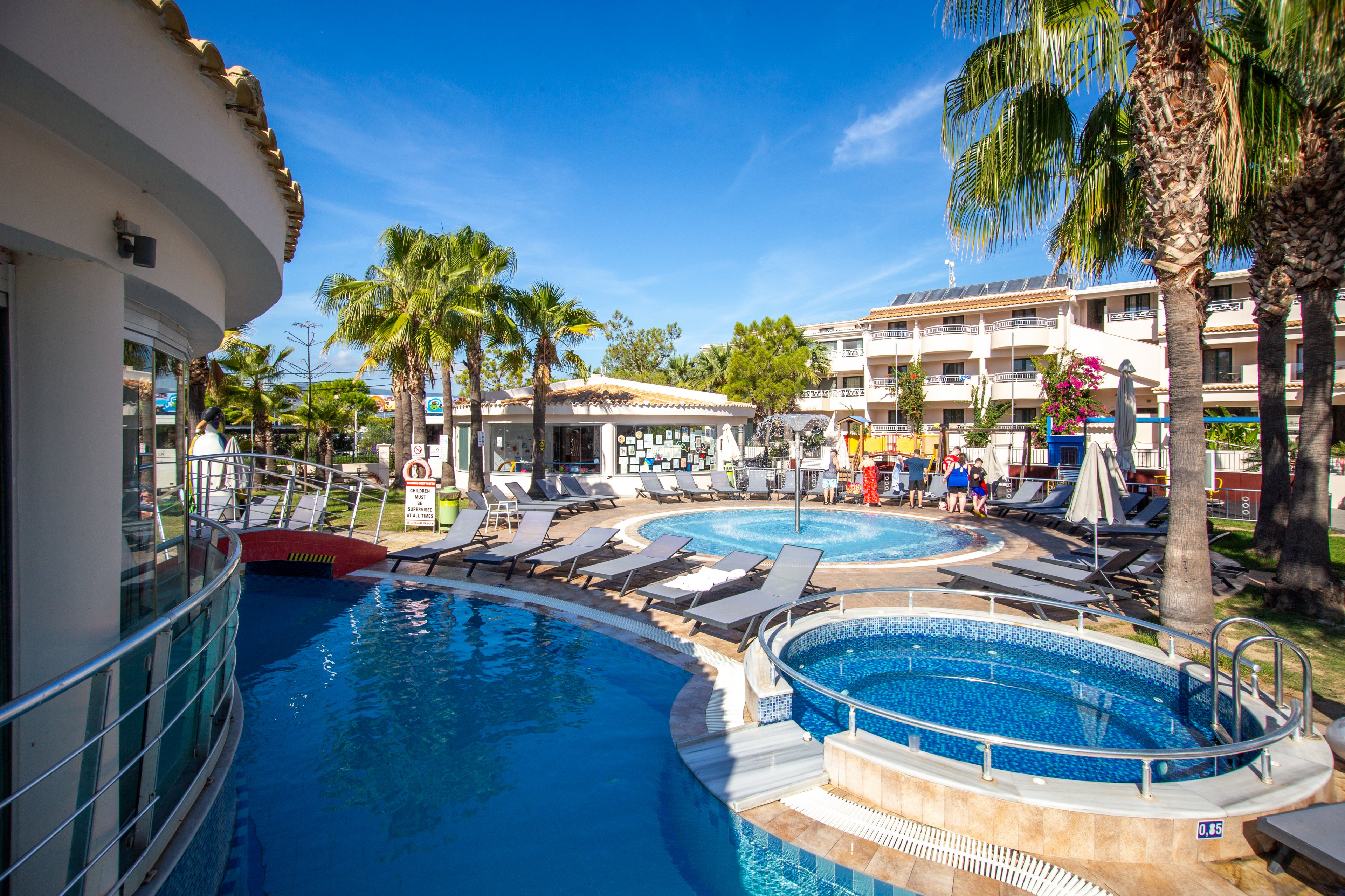 Caretta Beach Resort & Waterpark