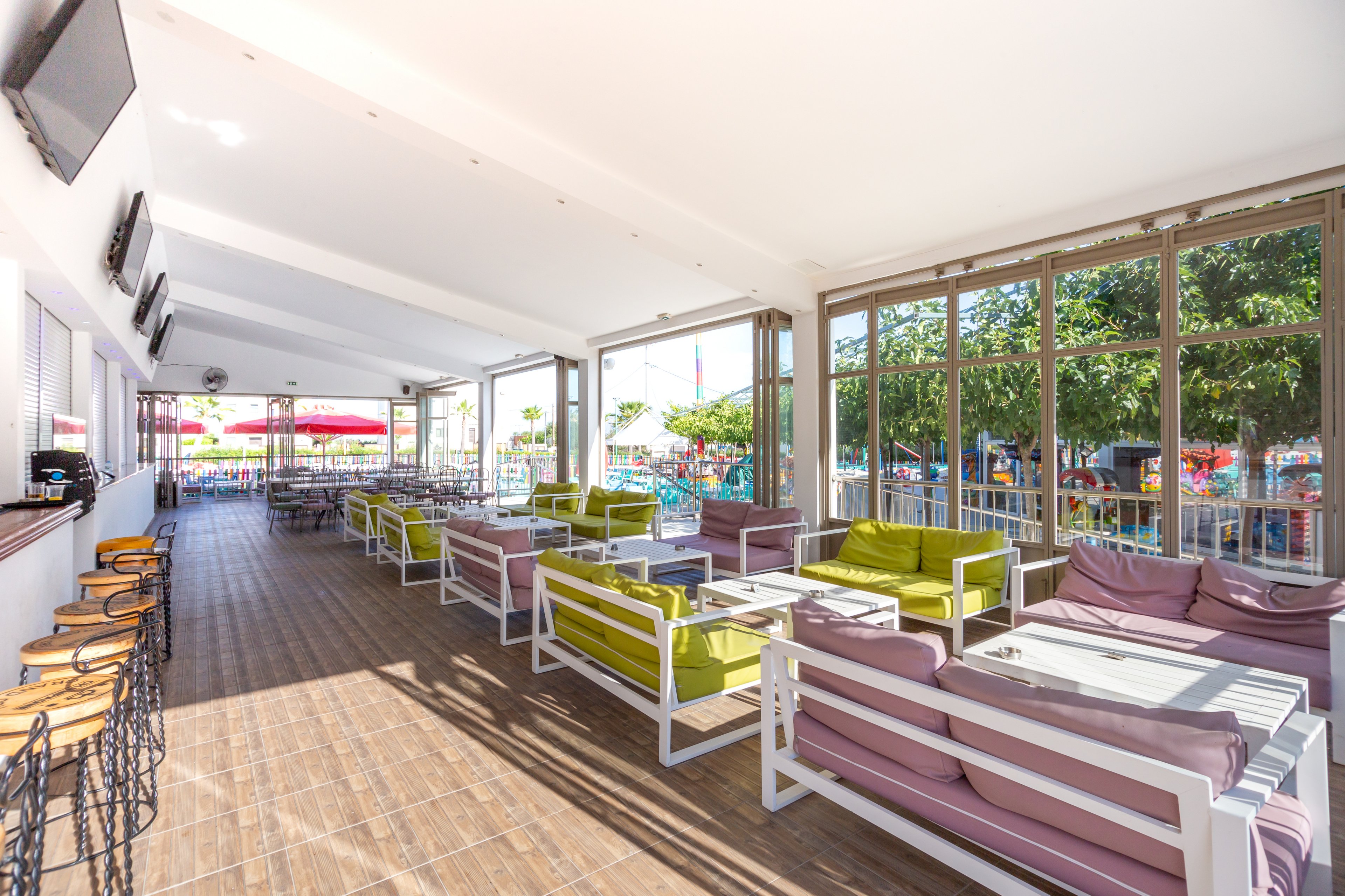 Caretta Paradise & Waterpark