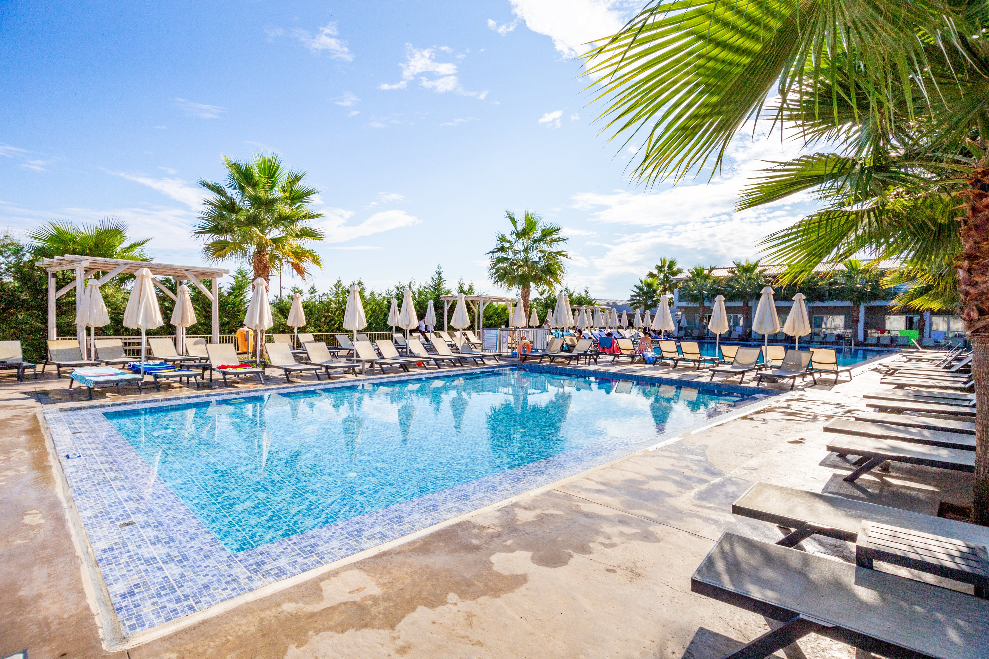 Caretta Paradise & Waterpark