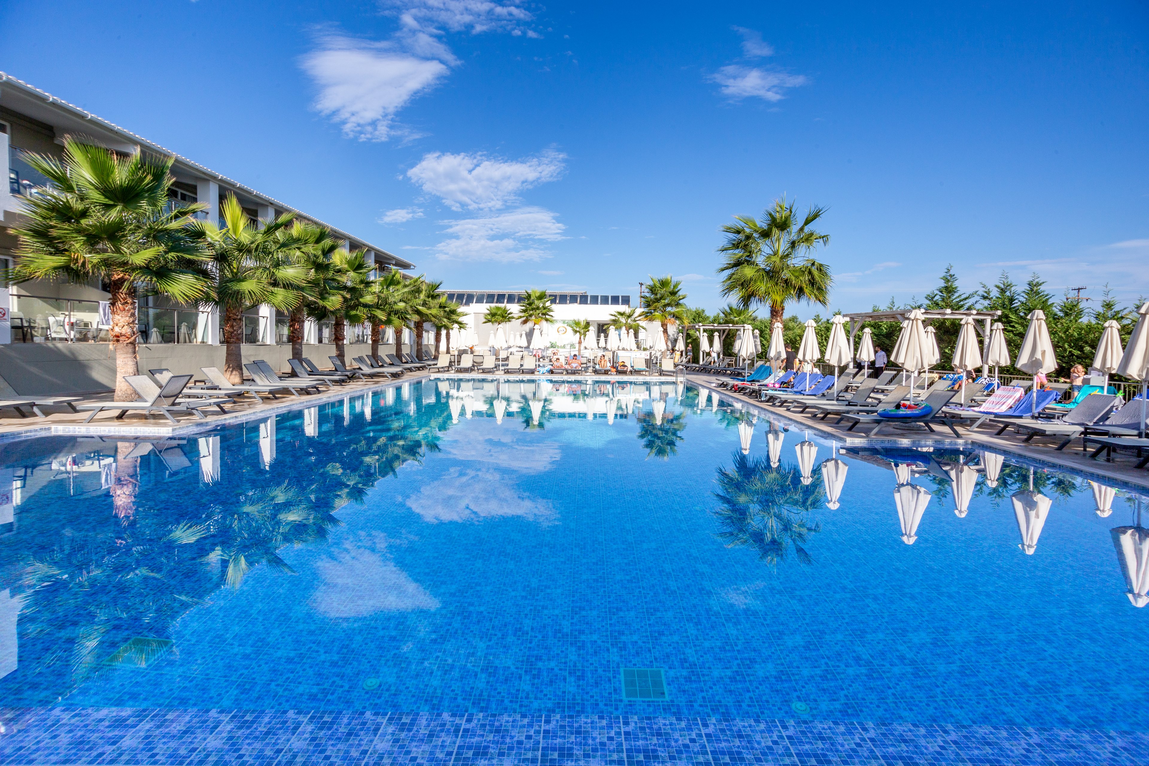 Caretta Paradise & Waterpark