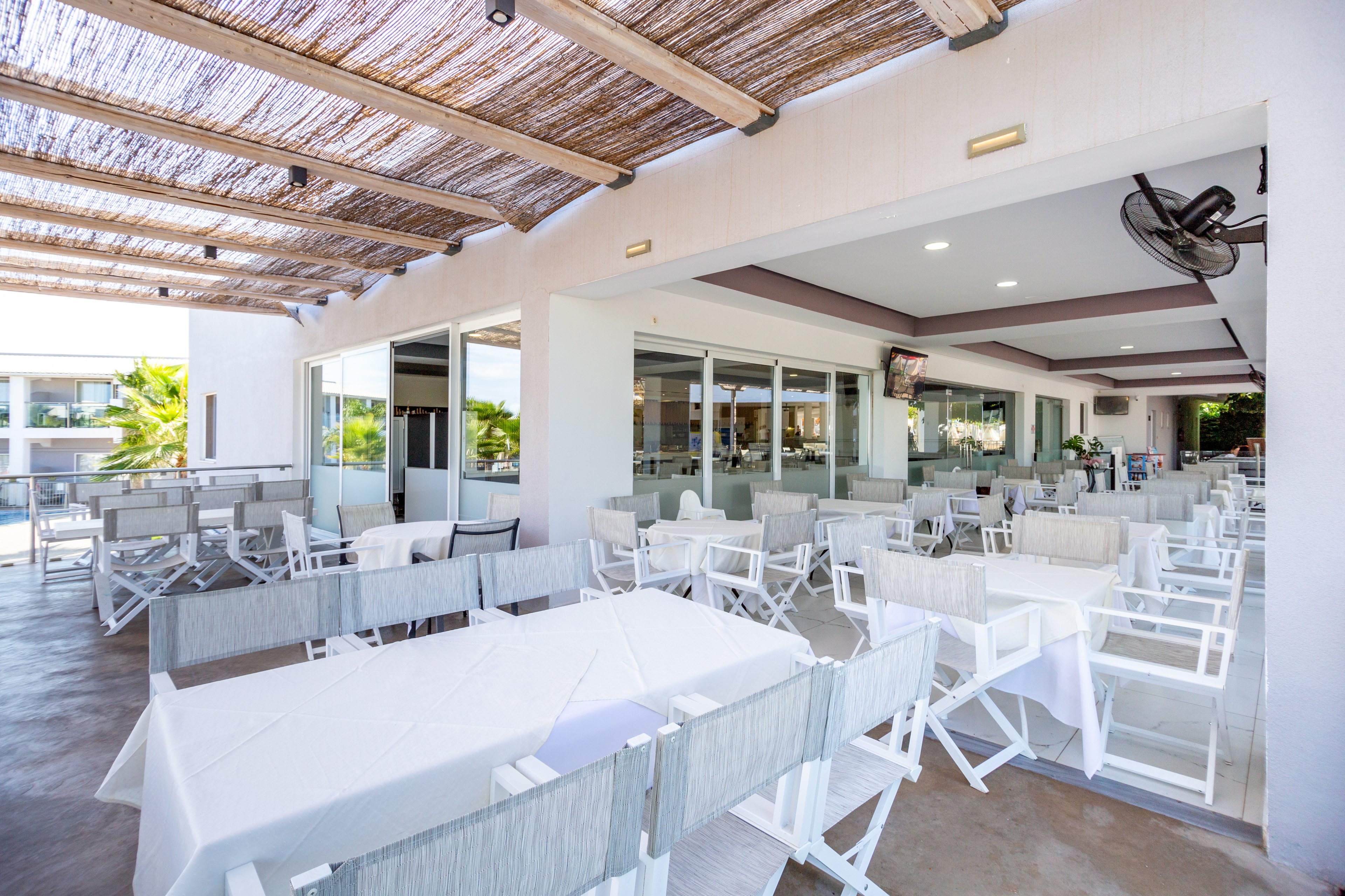 Caretta Paradise & Waterpark