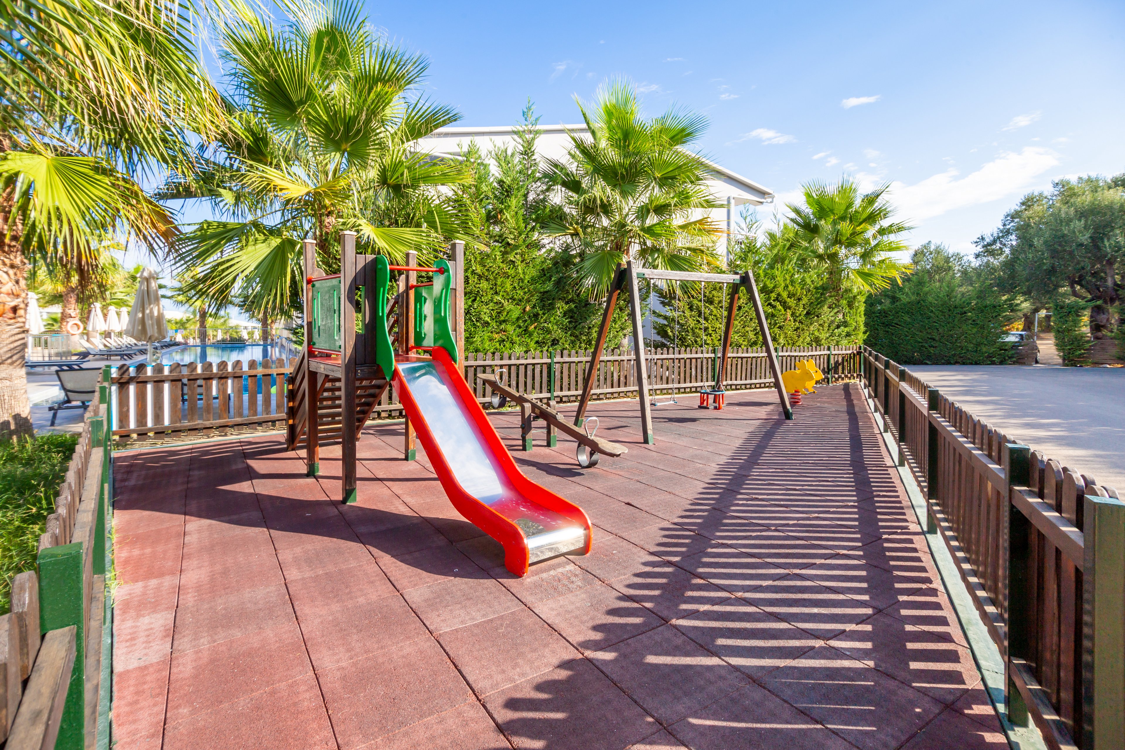 Caretta Paradise & Waterpark