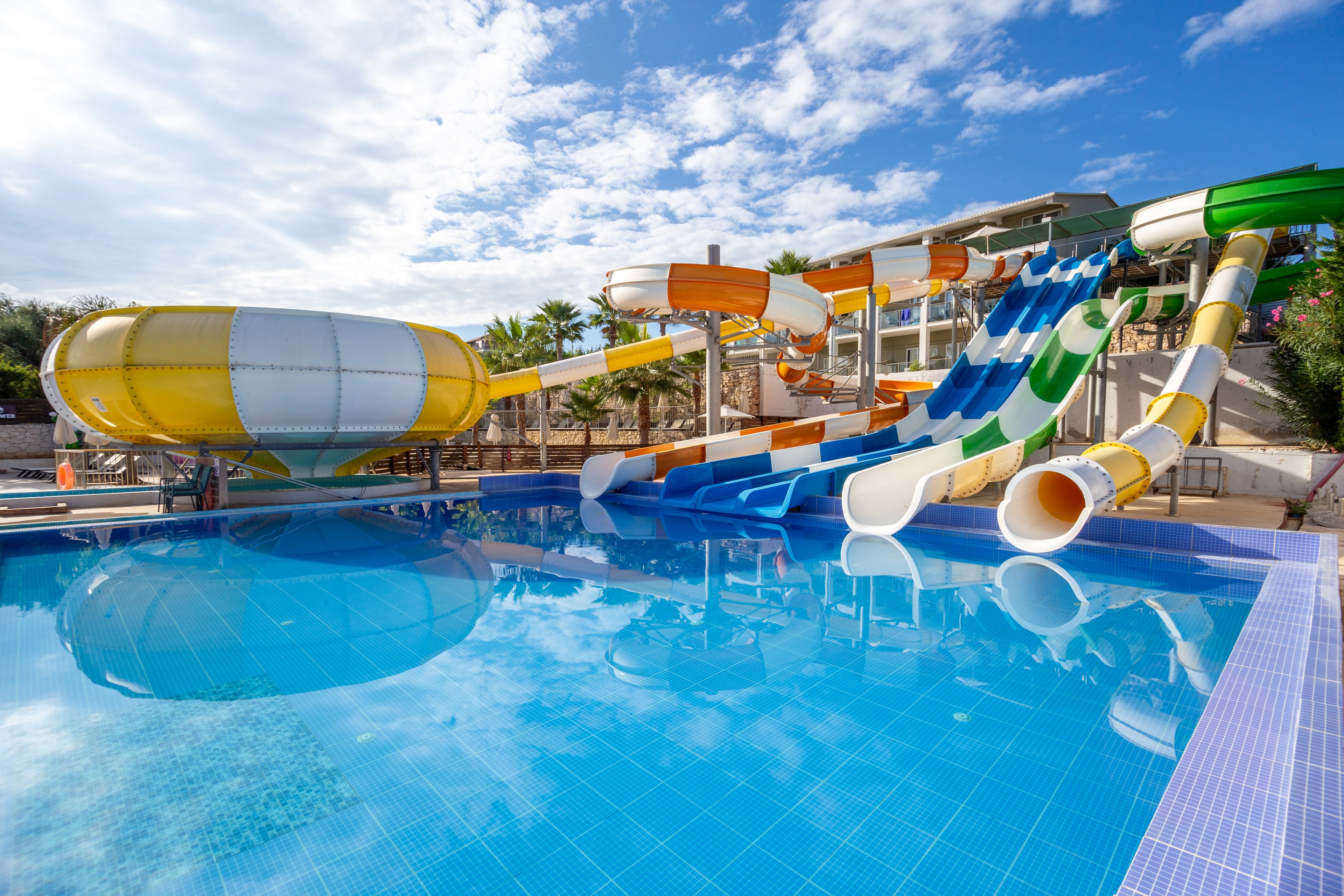 Caretta Paradise & Waterpark