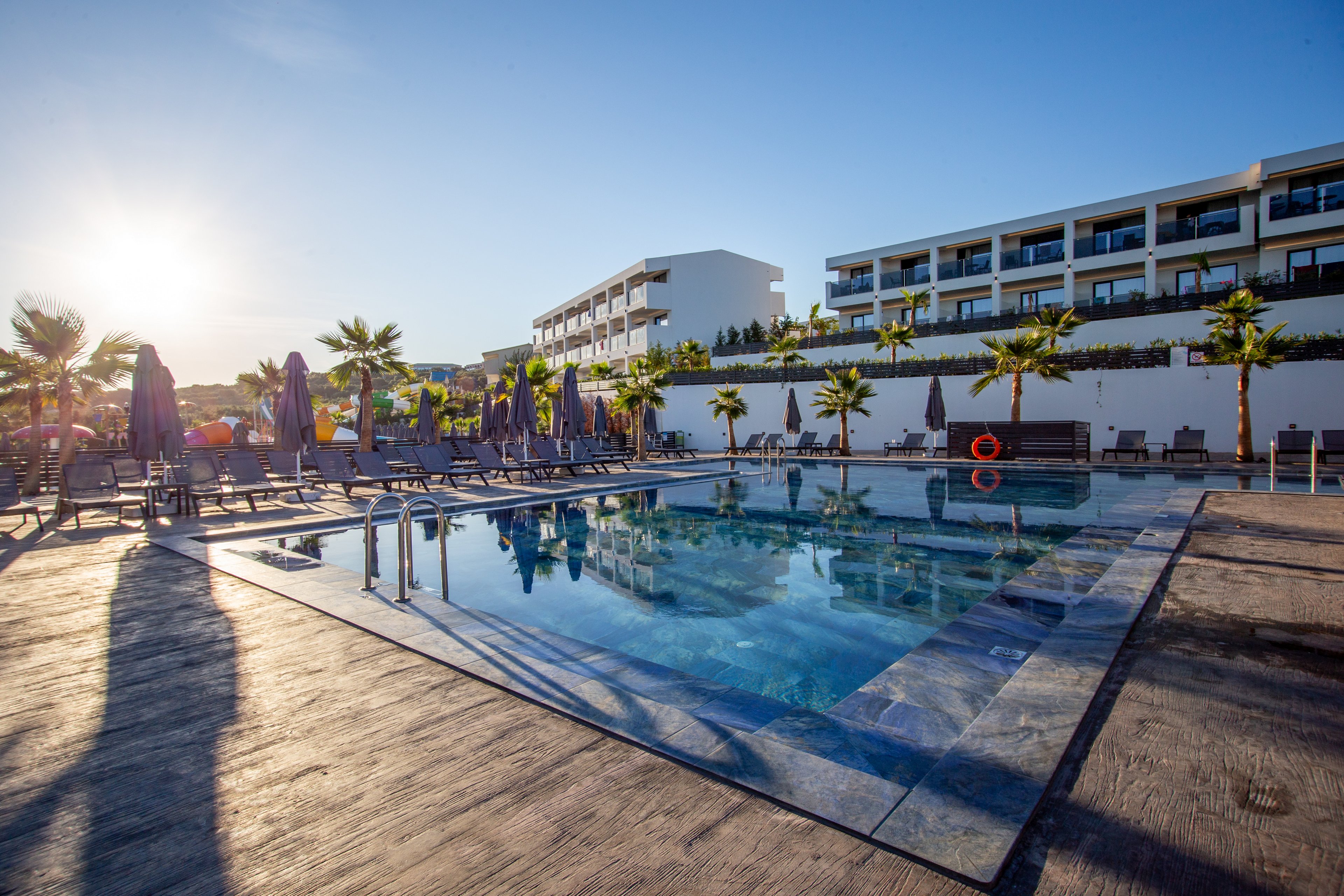 Caretta Paradise & Waterpark