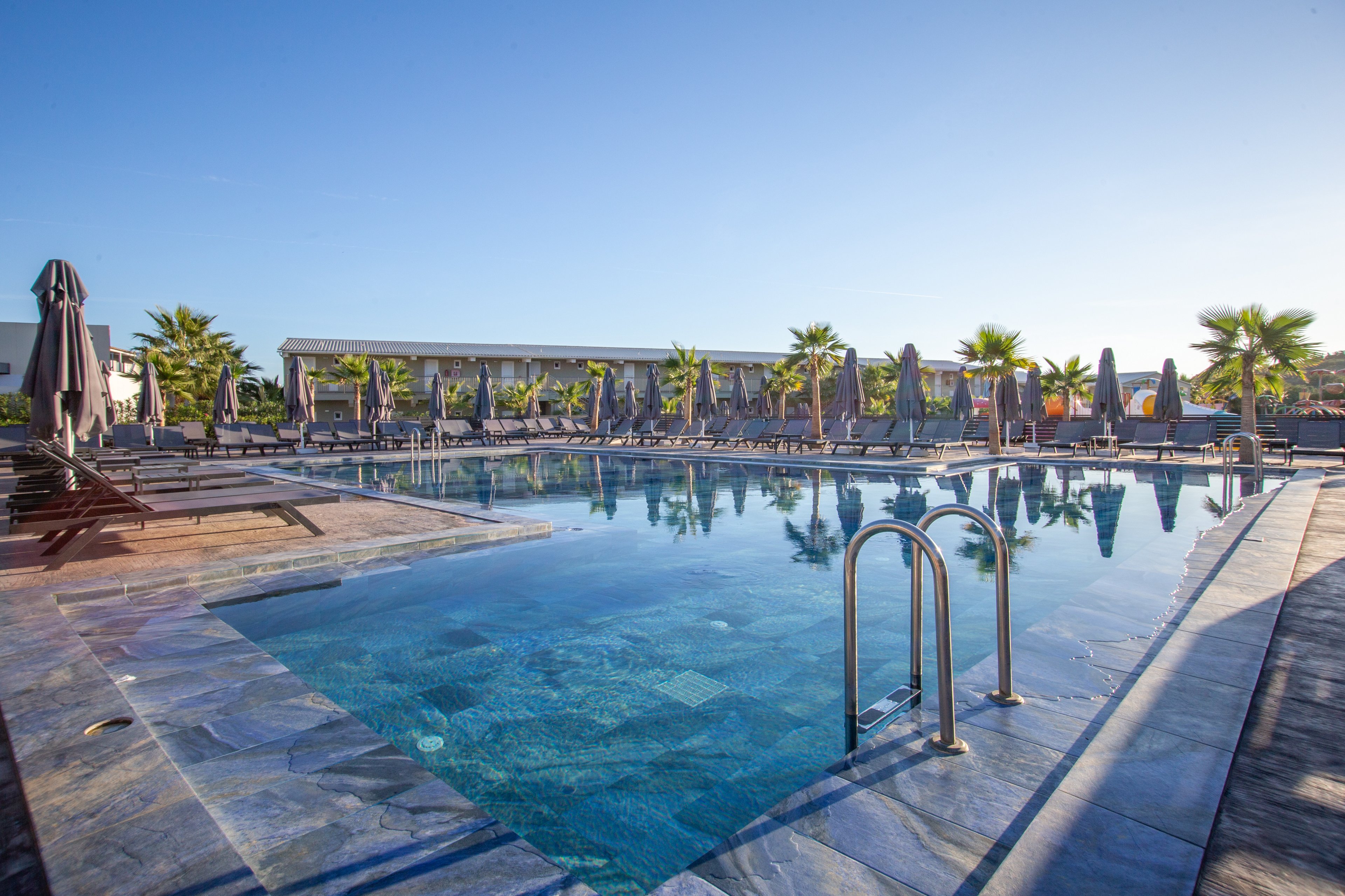 Caretta Paradise & Waterpark