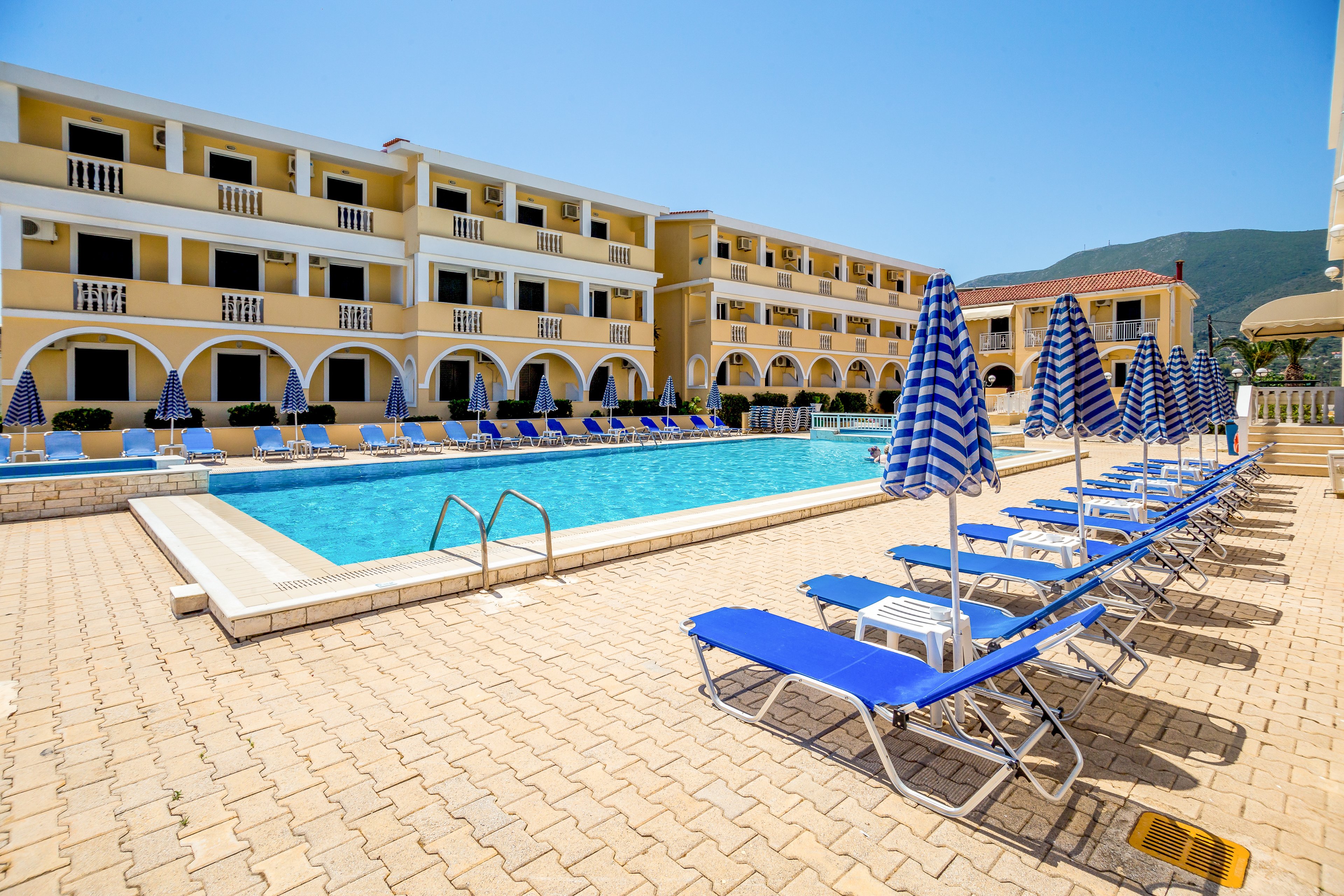 Konstantin Beach Hotel