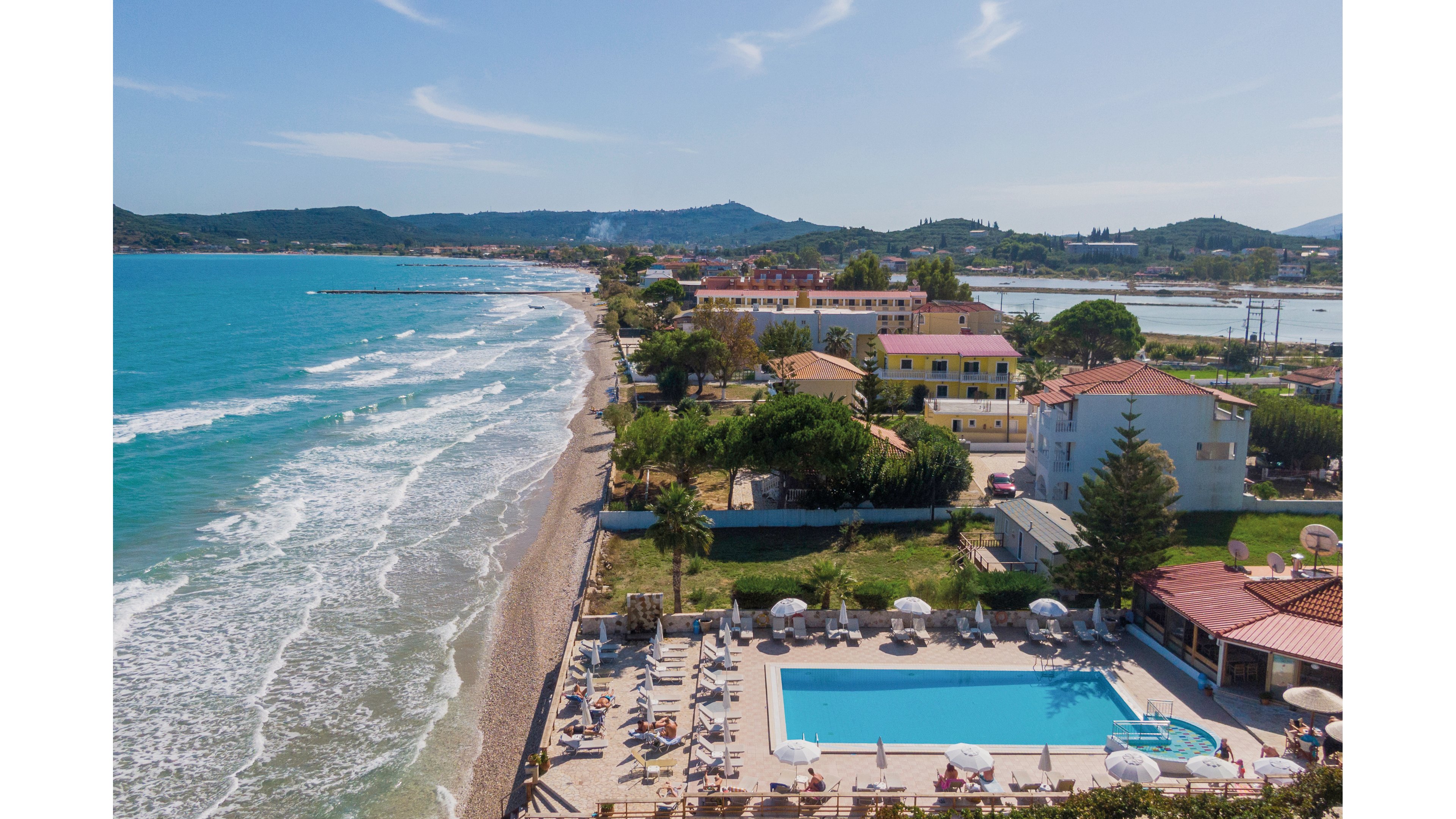 Paradise Apartments & Studios