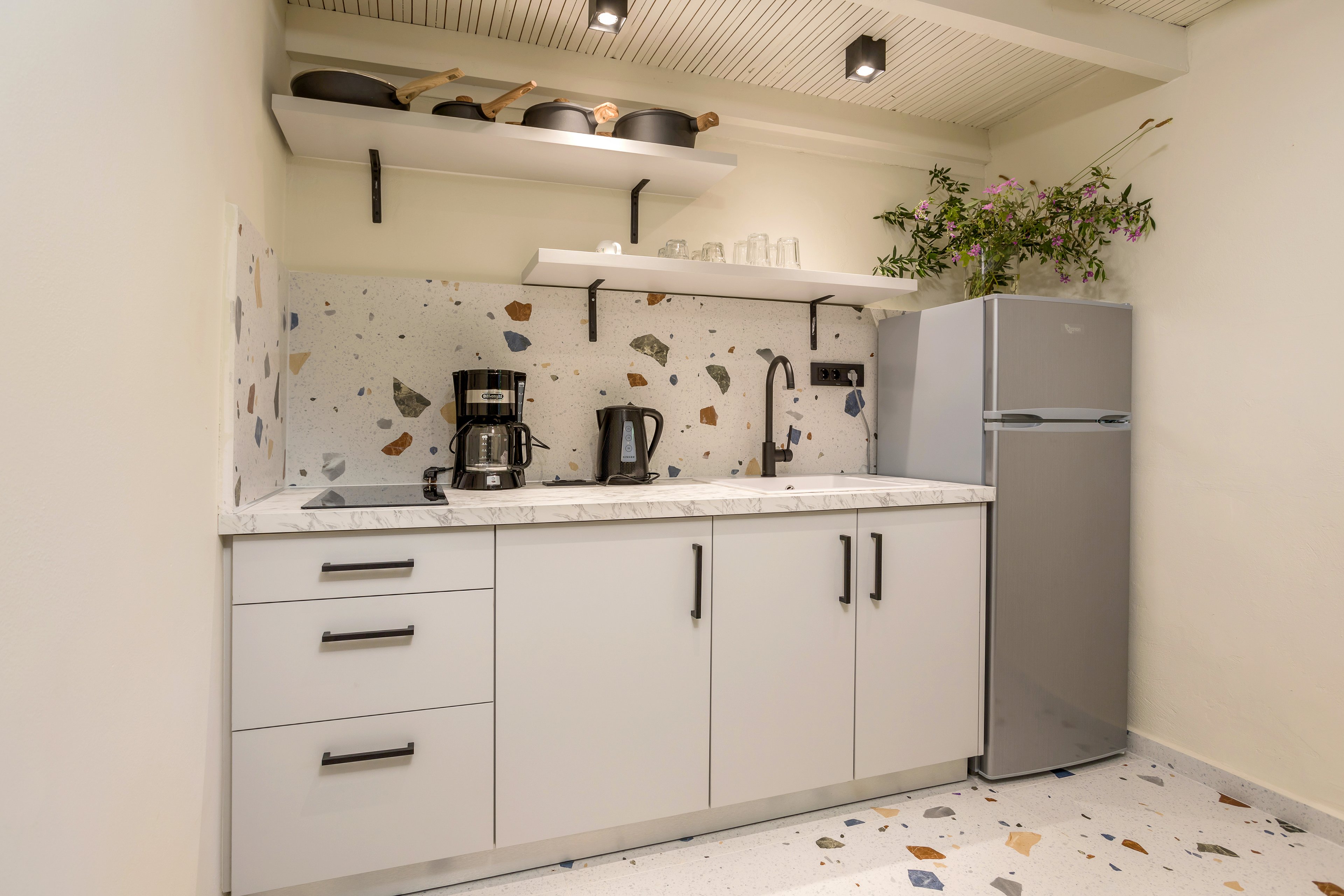 Garden of Eden Kalamaki